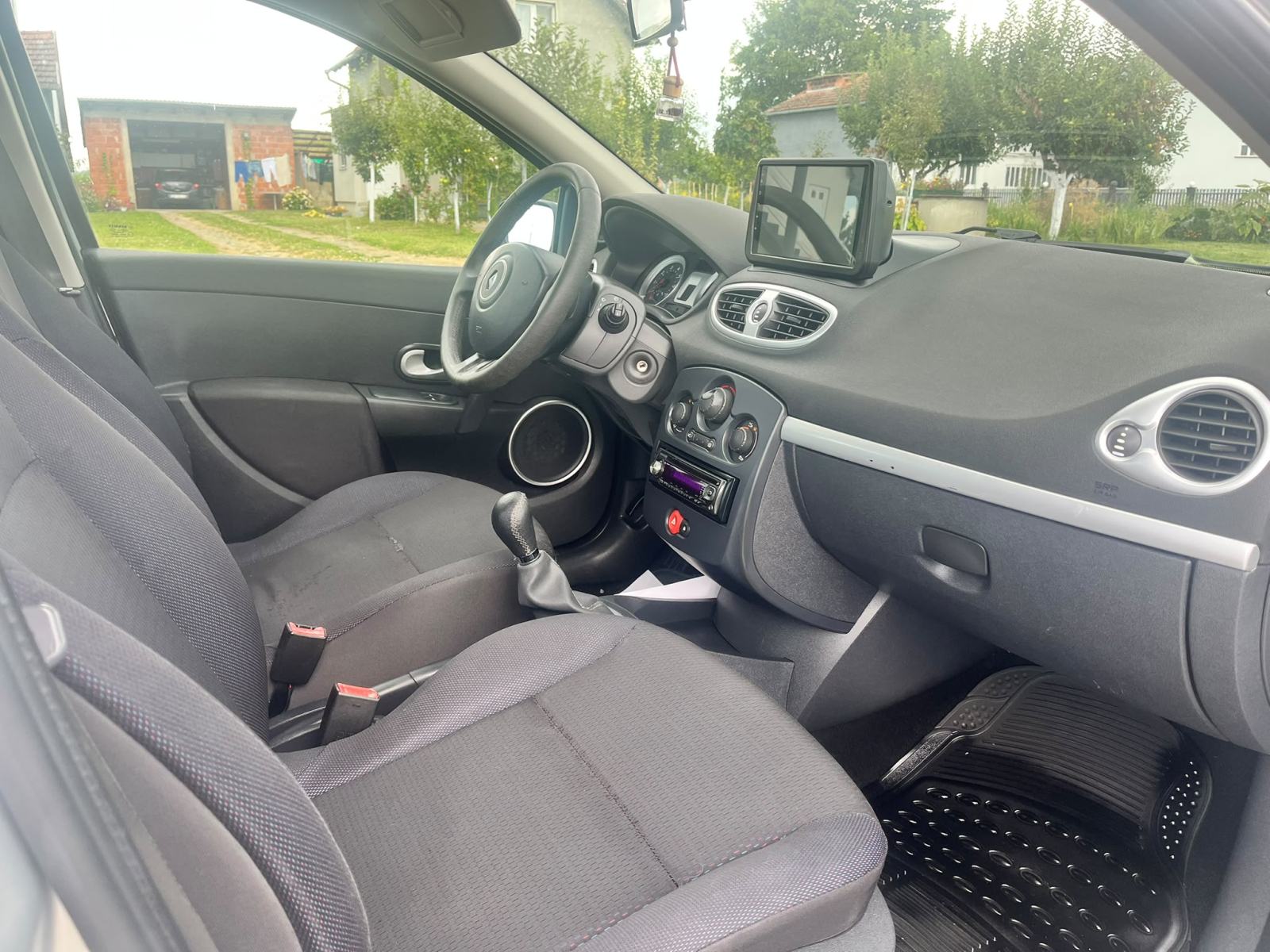 Renault Clio 1,2i-2009god.md-NAVIGACIJA-klima,alu,5vrata,servo,KARTICE, fotografija 9