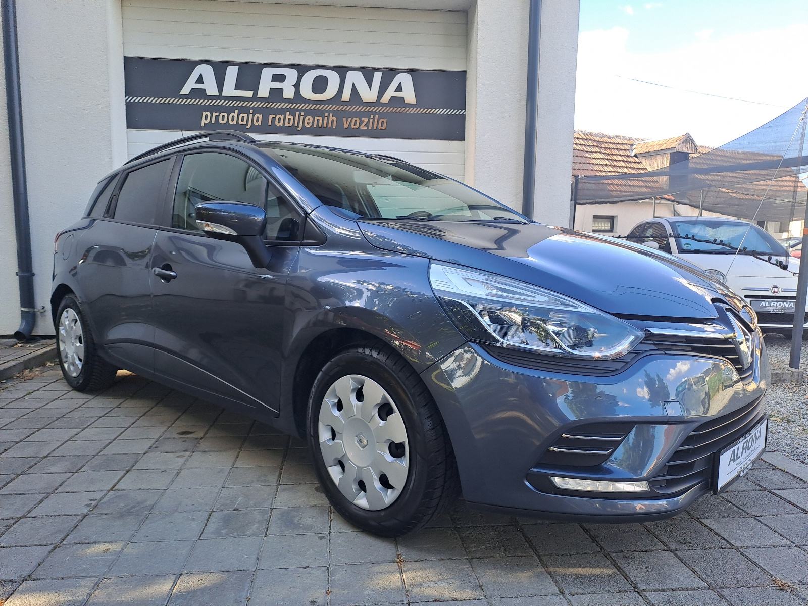 Renault Clio 1.5 dCi*103.000km* NAVI,LED,PARK.SENZORI,SERVISNA.., fotografija 3