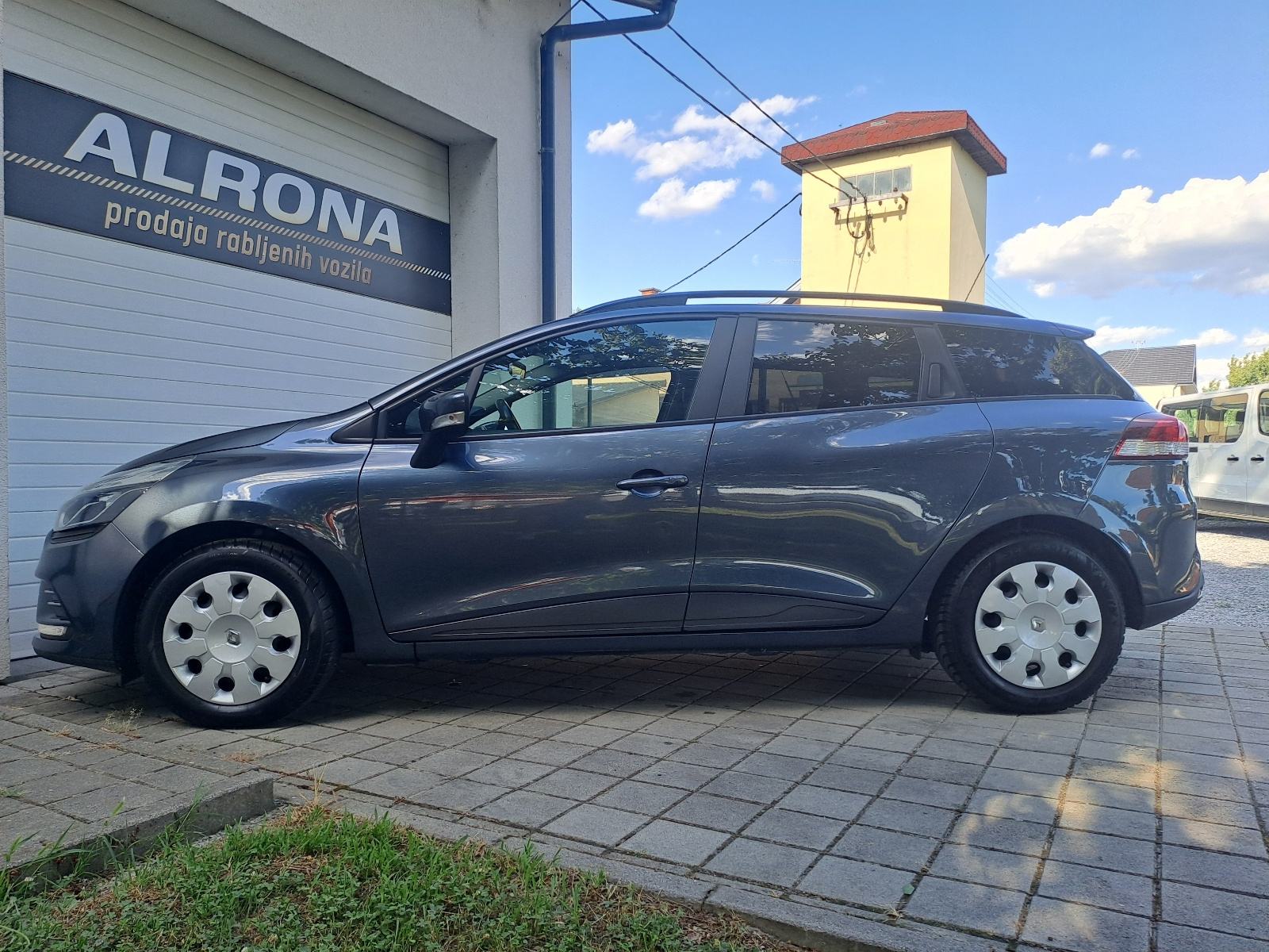 Renault Clio 1.5 dCi*103.000km* NAVI,LED,PARK.SENZORI,SERVISNA.., fotografija 8