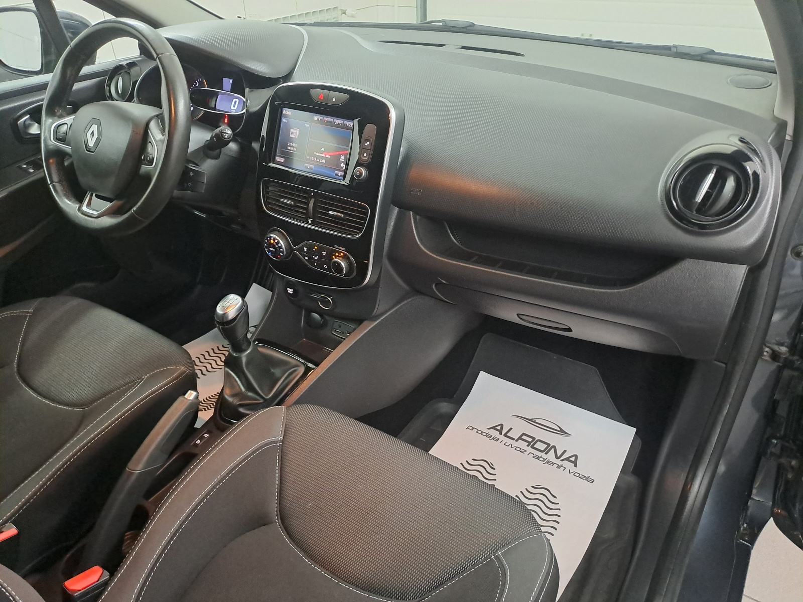 Renault Clio 1.5 dCi*103.000km* NAVI,LED,PARK.SENZORI,SERVISNA.., fotografija 13
