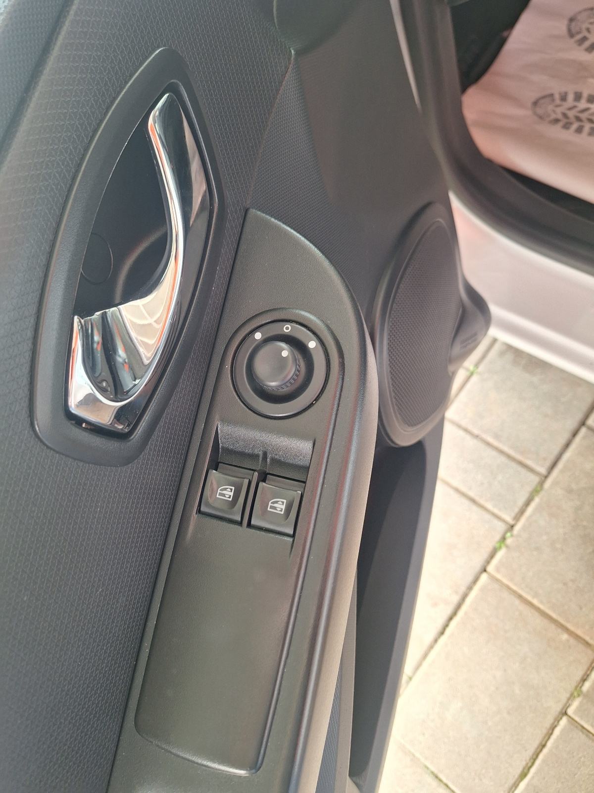 Renault Clio 1,5 dCi //2013//REGISTRACIJA 1 GOD, fotografija 9
