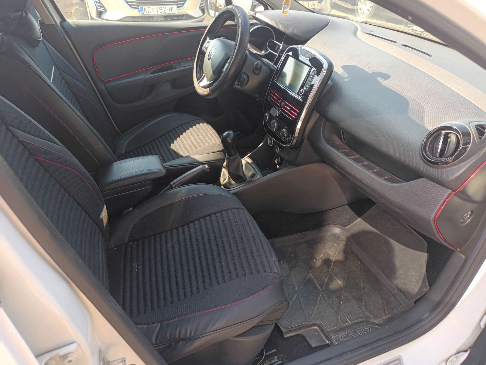 Renault Clio 1.5 DCI 2015- 141000 KM, fotografija 12