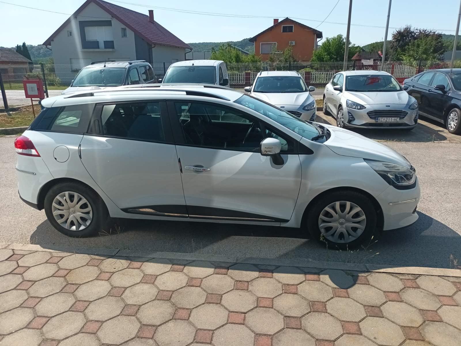 Renault Clio 1.5 DCI 2015- 141000 KM, fotografija 8