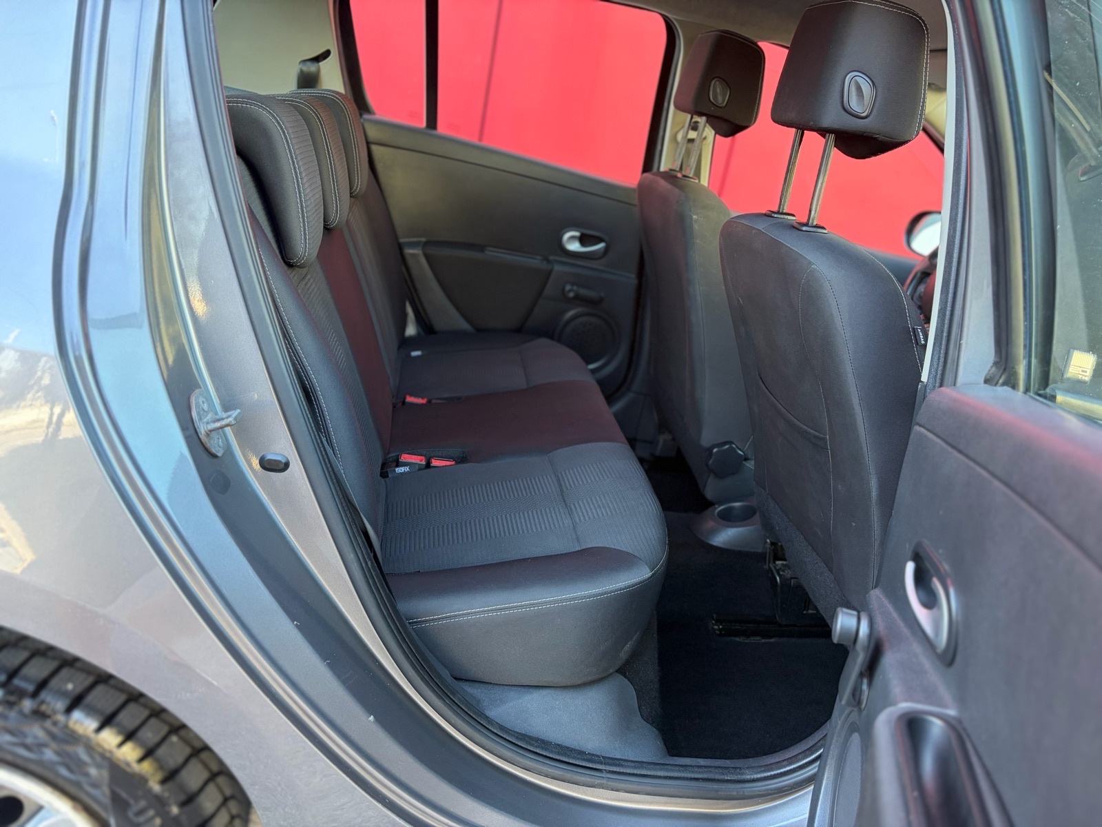 RENAULT CLIO 1.5 DCI 90KS REDIZAJN 5 VRATA NAPRAVLJEN SERVIS!!, fotografija 14