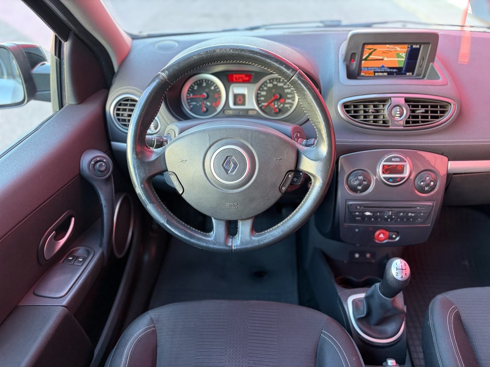 RENAULT CLIO 1.5 DCI 90KS REDIZAJN 5 VRATA NAPRAVLJEN SERVIS!!, fotografija 7