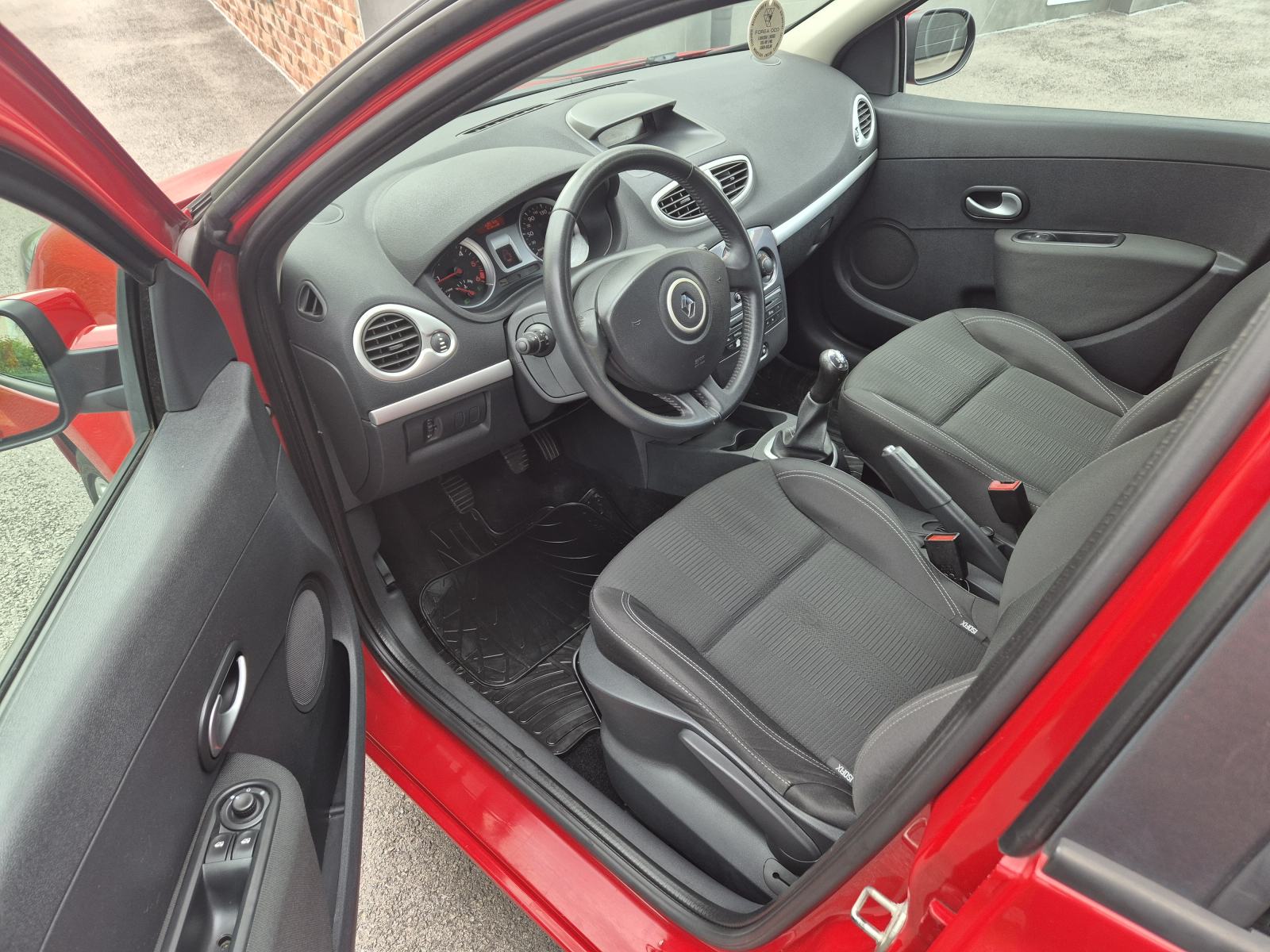 Renault Clio 1,5 dCi EDITION*KLIMA*ALU FELGE*HR AUTO*REDIZAJN, fotografija 9