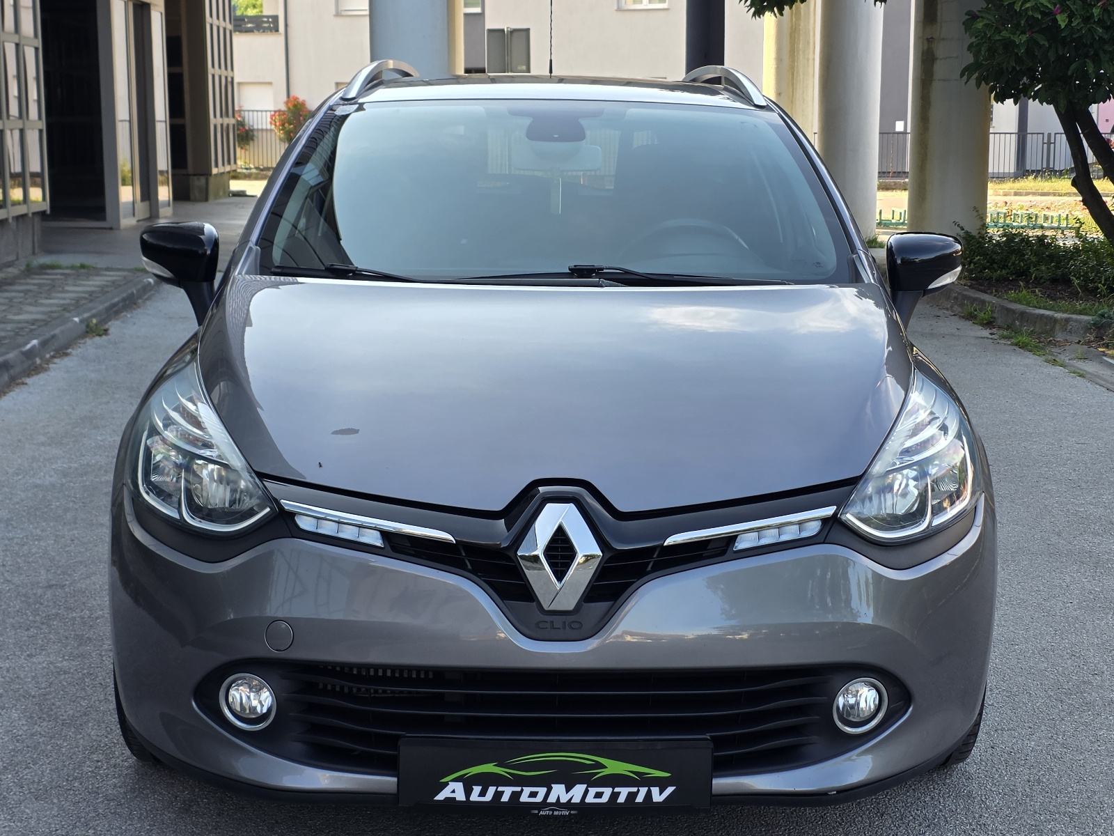 RENAULT CLIO 1.5 DCi GRANDTOUR LIMITED - BOGATA OPREMA-SERVISNA KNJIGA, fotografija 3