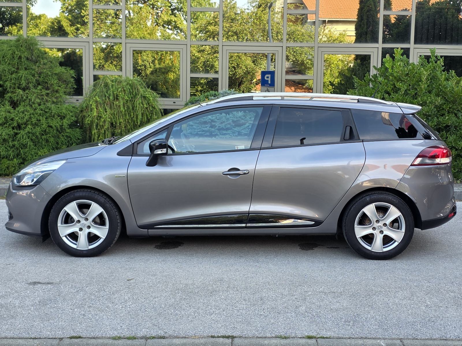 RENAULT CLIO 1.5 DCi GRANDTOUR LIMITED - BOGATA OPREMA-SERVISNA KNJIGA, fotografija 5