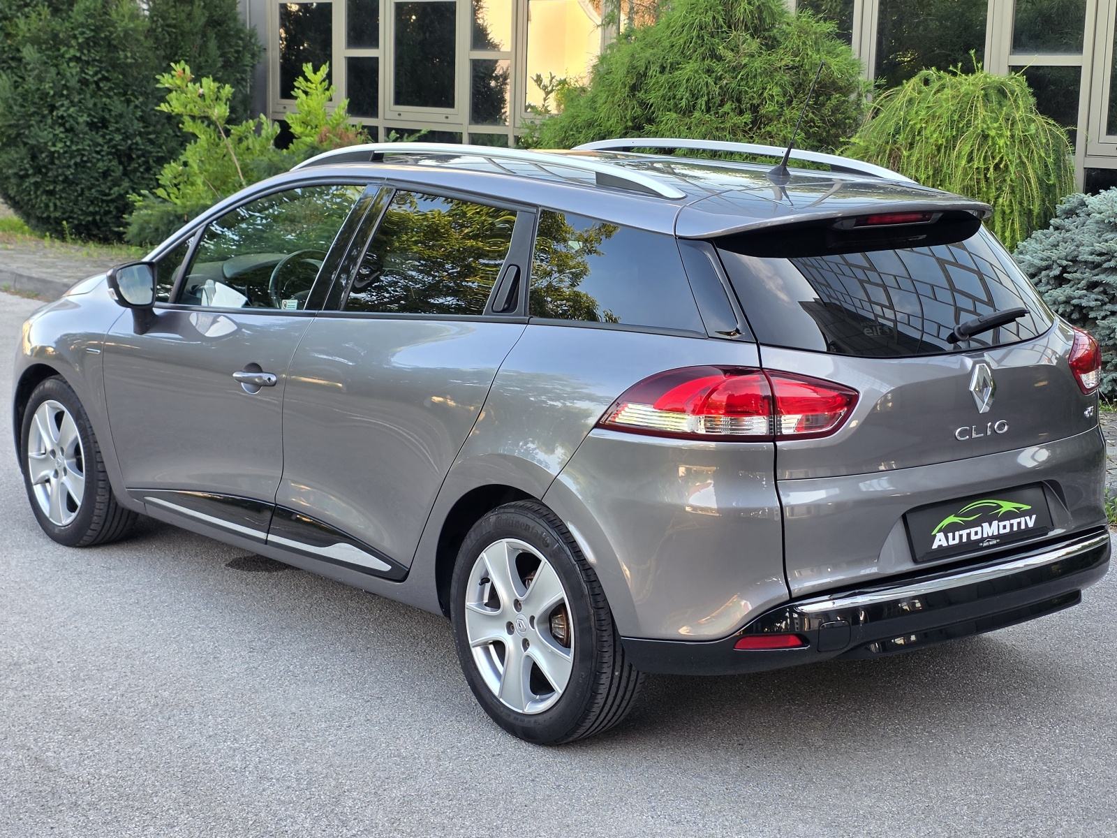 RENAULT CLIO 1.5 DCi GRANDTOUR LIMITED - BOGATA OPREMA-SERVISNA KNJIGA, fotografija 6