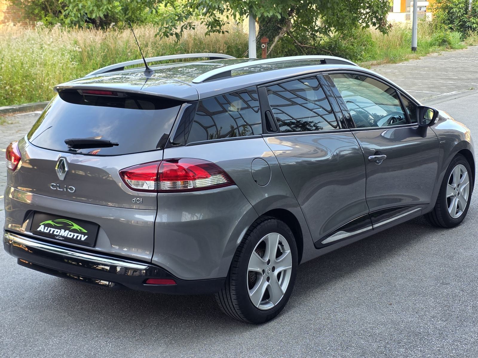RENAULT CLIO 1.5 DCi GRANDTOUR LIMITED - BOGATA OPREMA-SERVISNA KNJIGA, fotografija 9