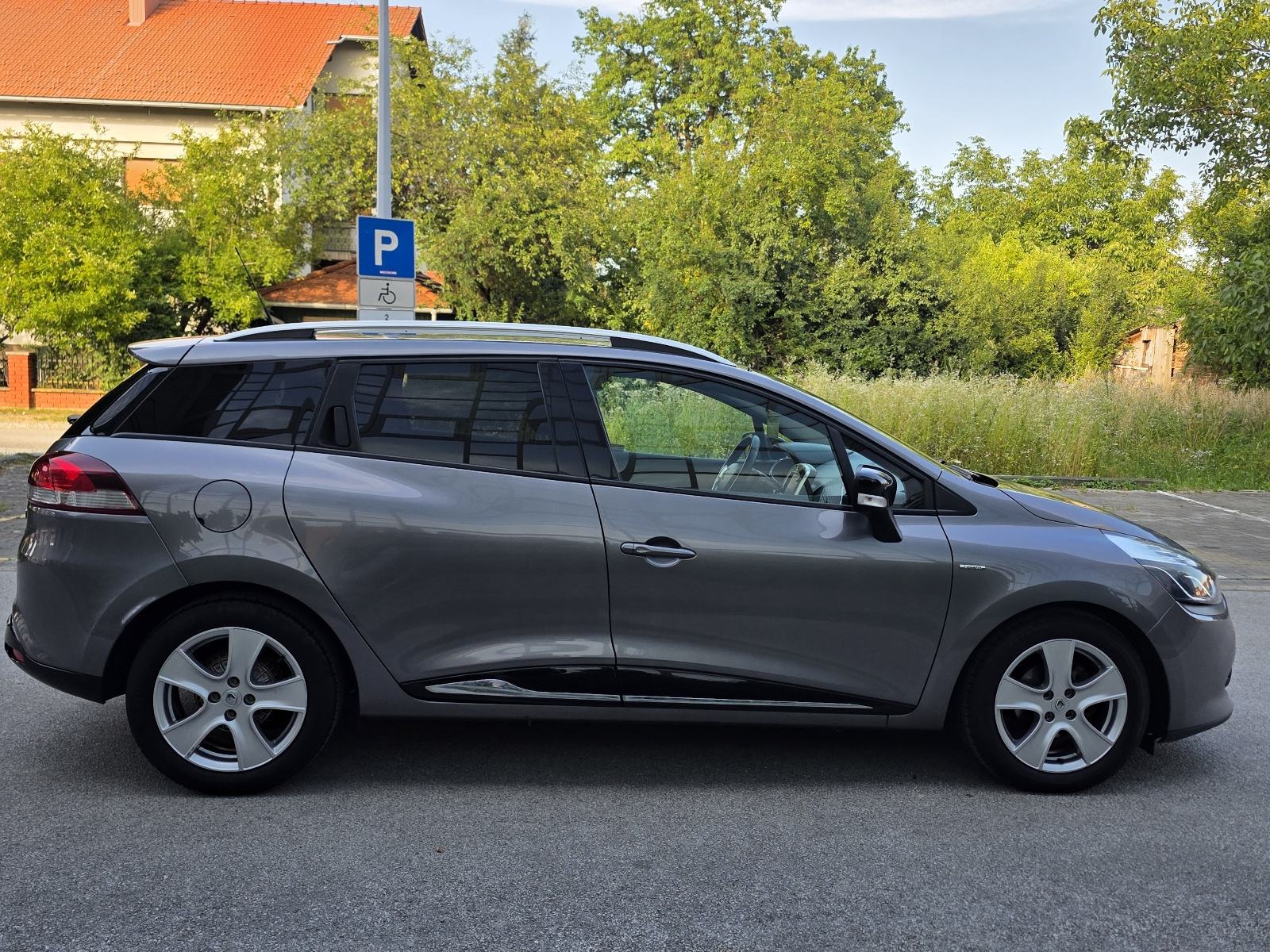 RENAULT CLIO 1.5 DCi GRANDTOUR LIMITED - BOGATA OPREMA-SERVISNA KNJIGA, fotografija 10