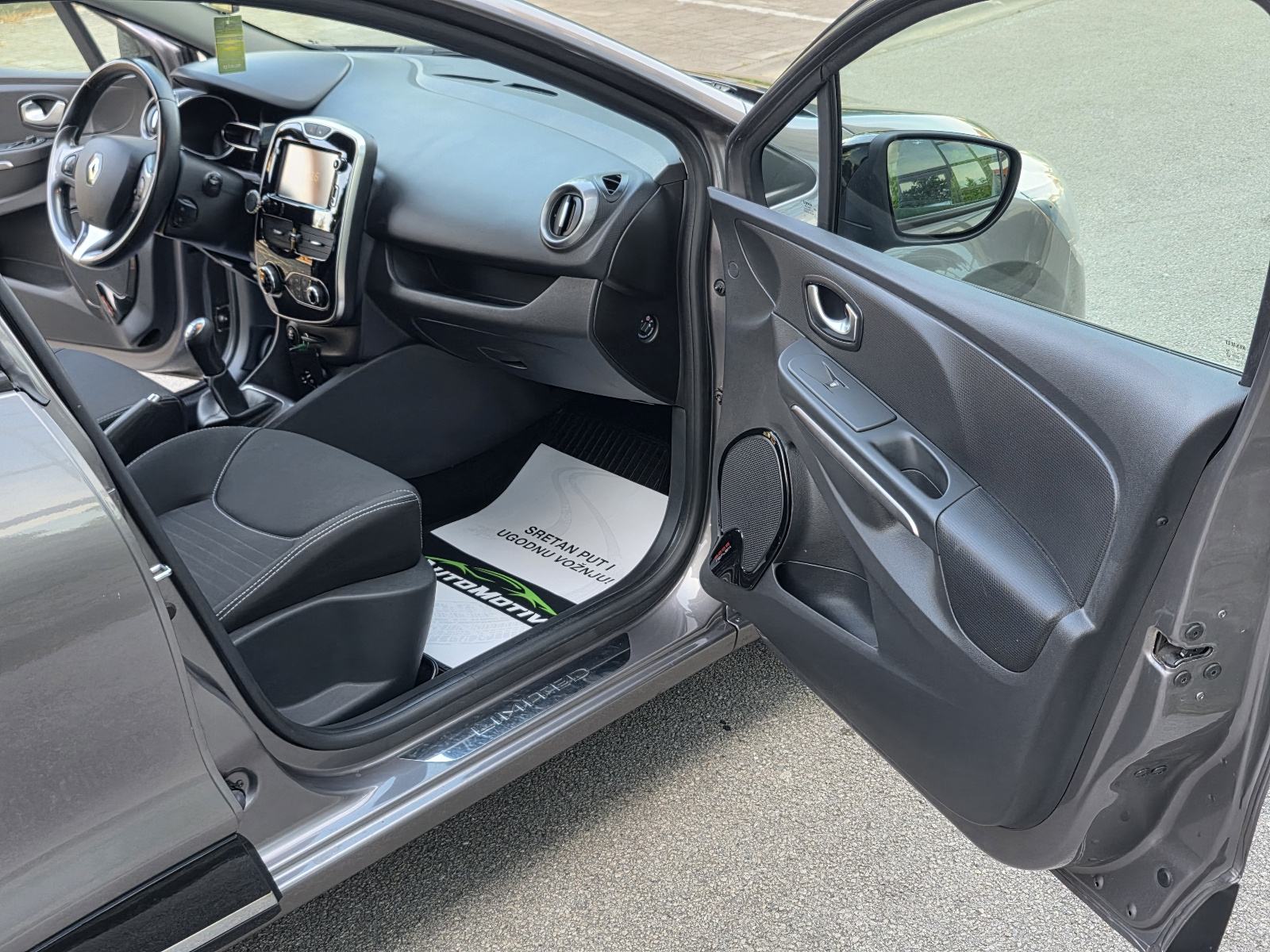 RENAULT CLIO 1.5 DCi GRANDTOUR LIMITED - BOGATA OPREMA-SERVISNA KNJIGA, fotografija 16