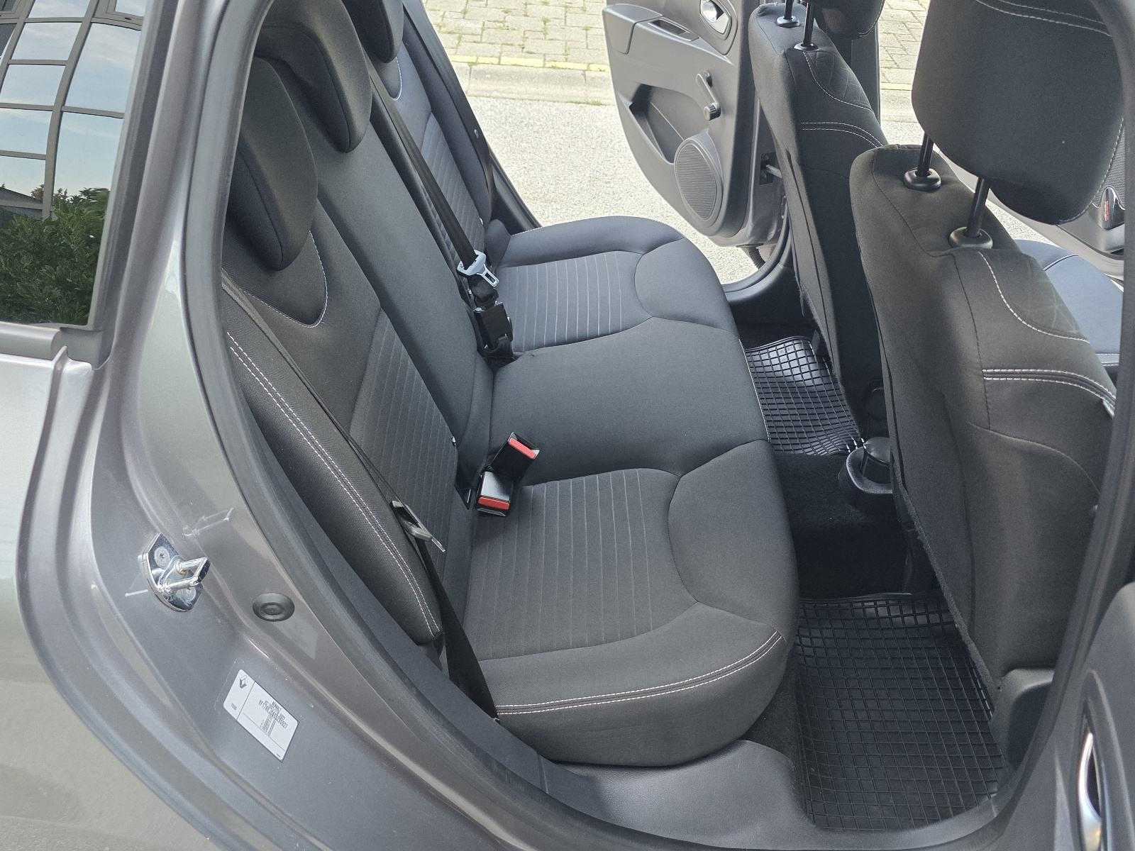 RENAULT CLIO 1.5 DCi GRANDTOUR LIMITED - BOGATA OPREMA-SERVISNA KNJIGA, fotografija 20