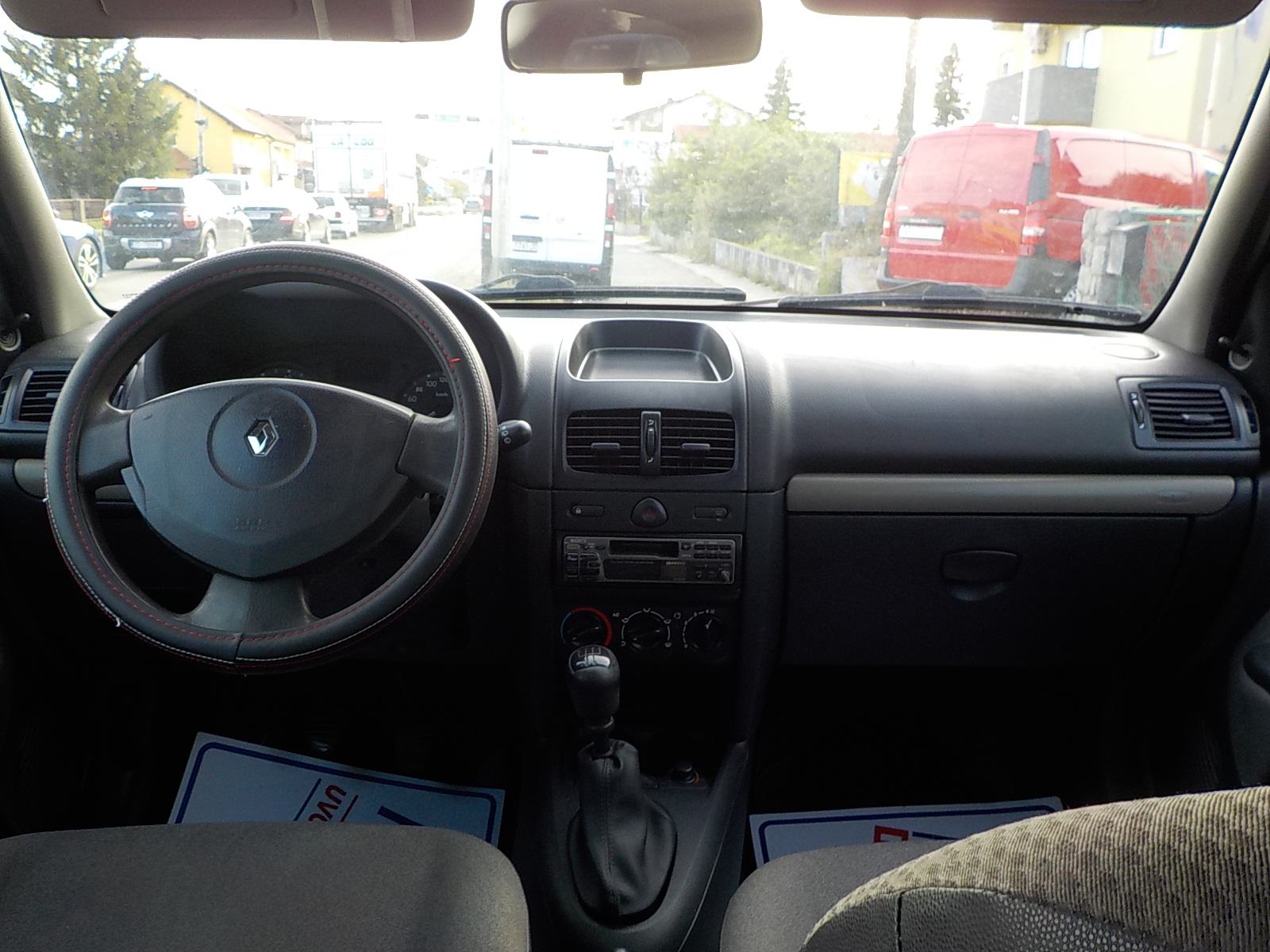 Renault Clio 1,5 DCi⭐️HR AUTO⭐️KLIMA⭐️REG. DO 09/22027⭐️DOBRO STANJE⭐️, fotografija 19