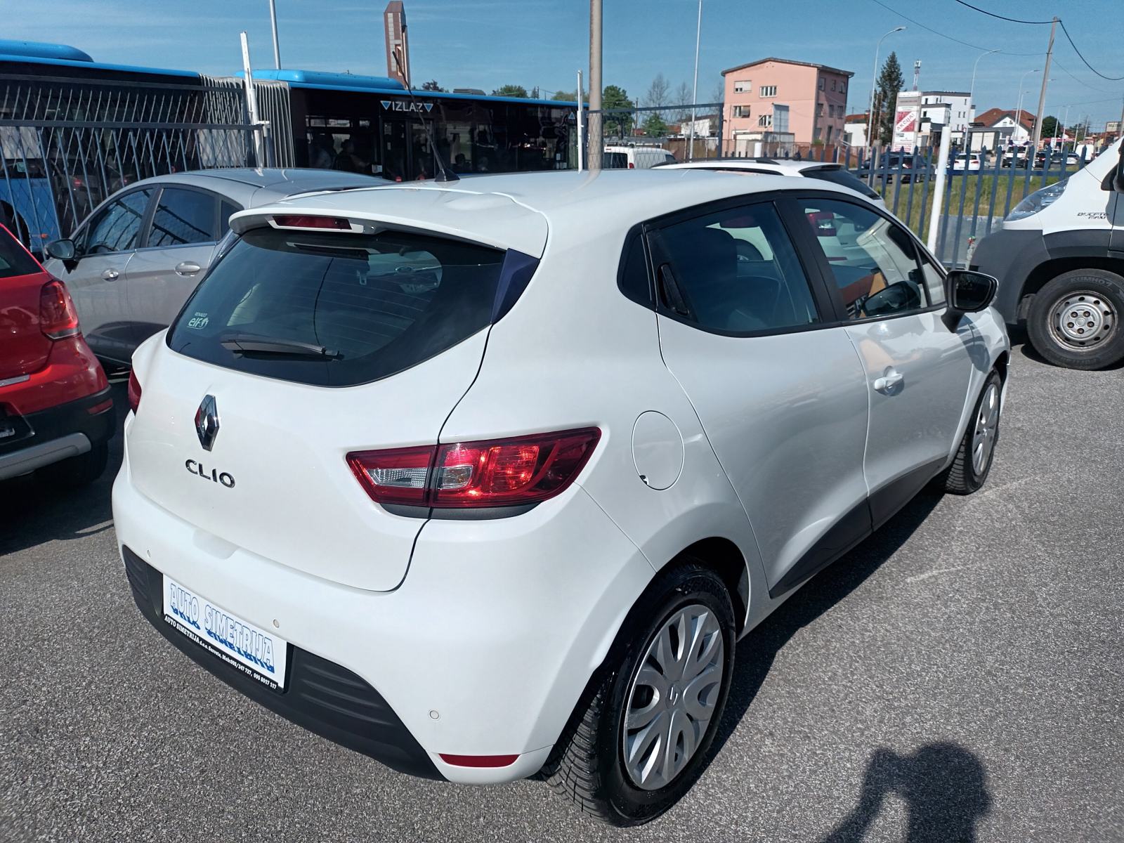 Renault Clio 1.5 DCi klima,navigacija,servisna povijest, fotografija 4