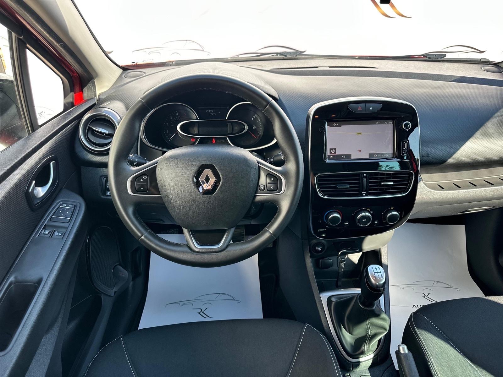Renault Clio 1.5 dci LIMITED EDITION *navigacija *veliki servis, fotografija 9