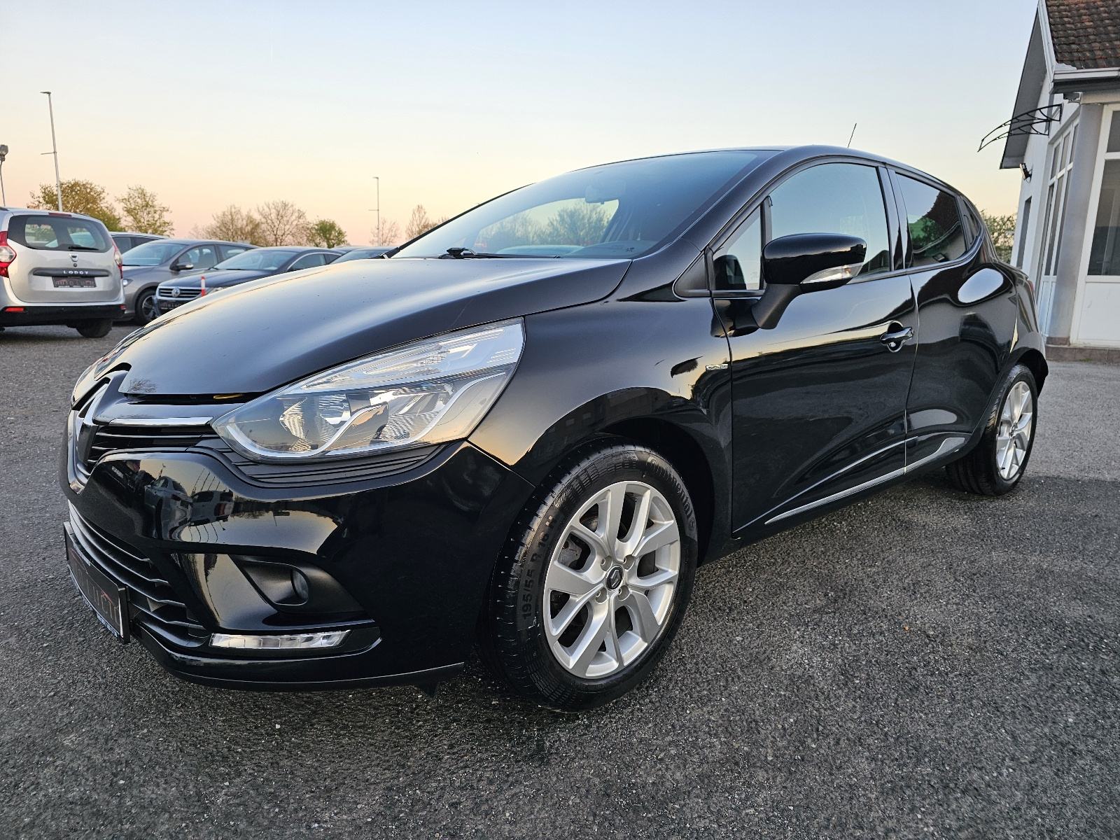 Renault Clio 1.5 DCI ***LIMITED-OPREMA***HR-VOZILO***SAMO-86.000KM***, fotografija 1