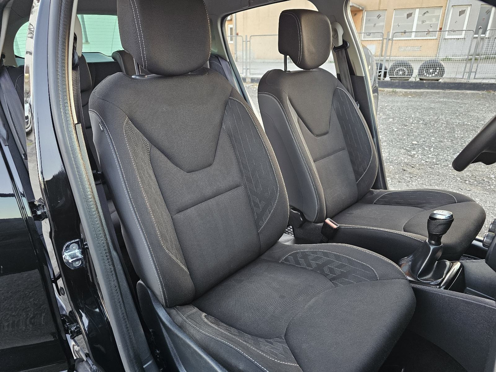 Renault Clio 1.5 DCI ***LIMITED-OPREMA***HR-VOZILO***SAMO-86.000KM***, fotografija 13
