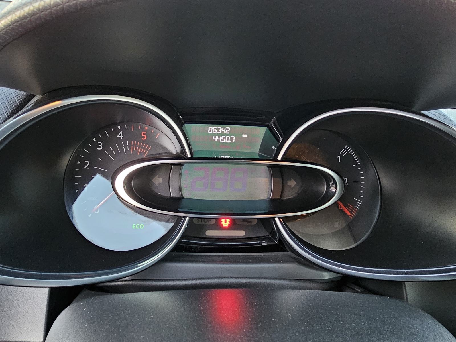 Renault Clio 1.5 DCI ***LIMITED-OPREMA***HR-VOZILO***SAMO-86.000KM***, fotografija 15