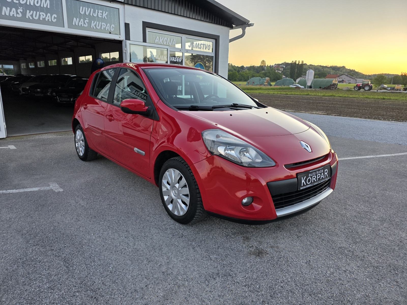 Renault Clio 1,5 dCi,MOGUČI BRZI KREDITI, PLAČANJE KARTICAMA, fotografija 3