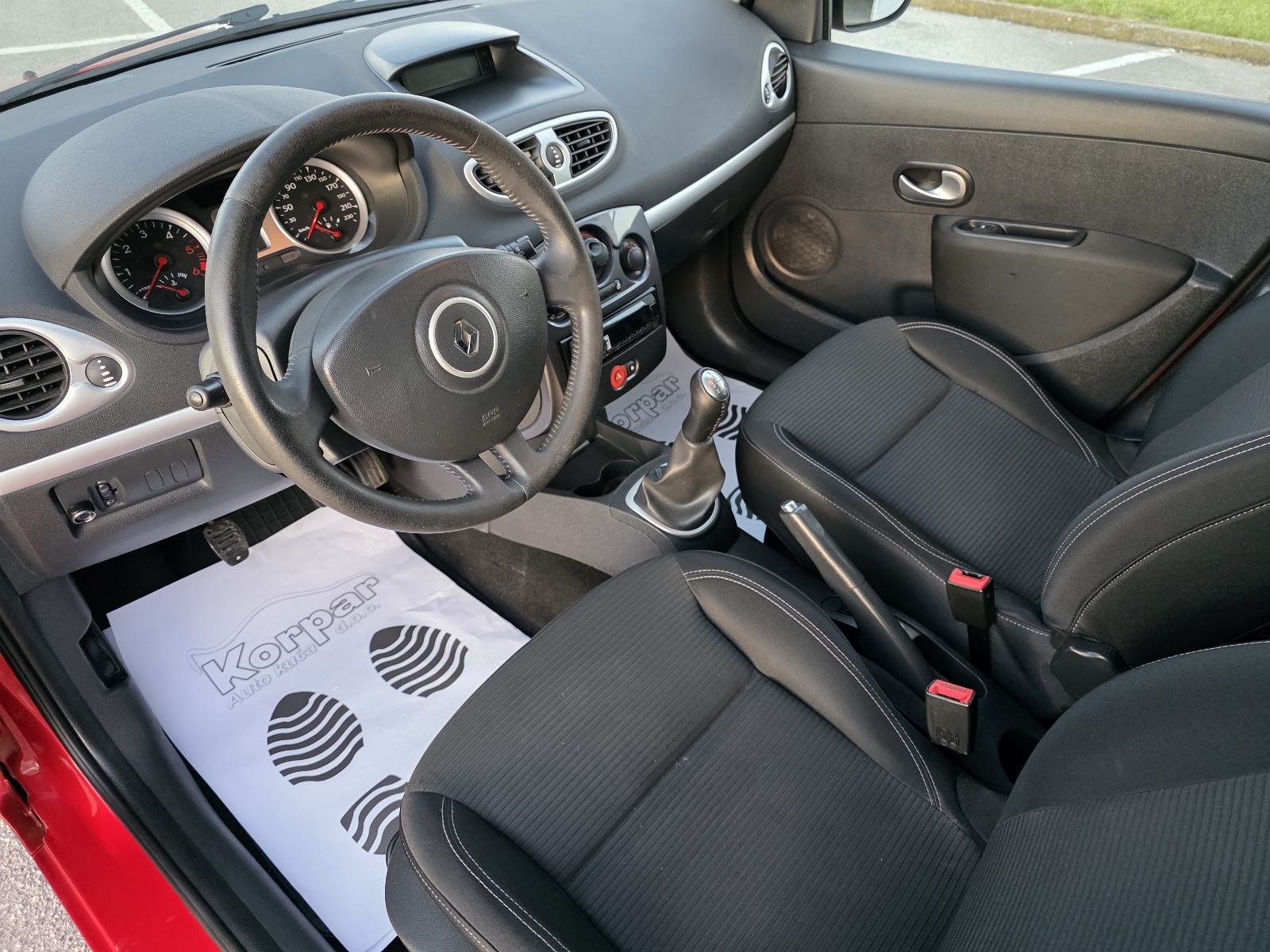 Renault Clio 1,5 dCi,MOGUČI BRZI KREDITI, PLAČANJE KARTICAMA, fotografija 9