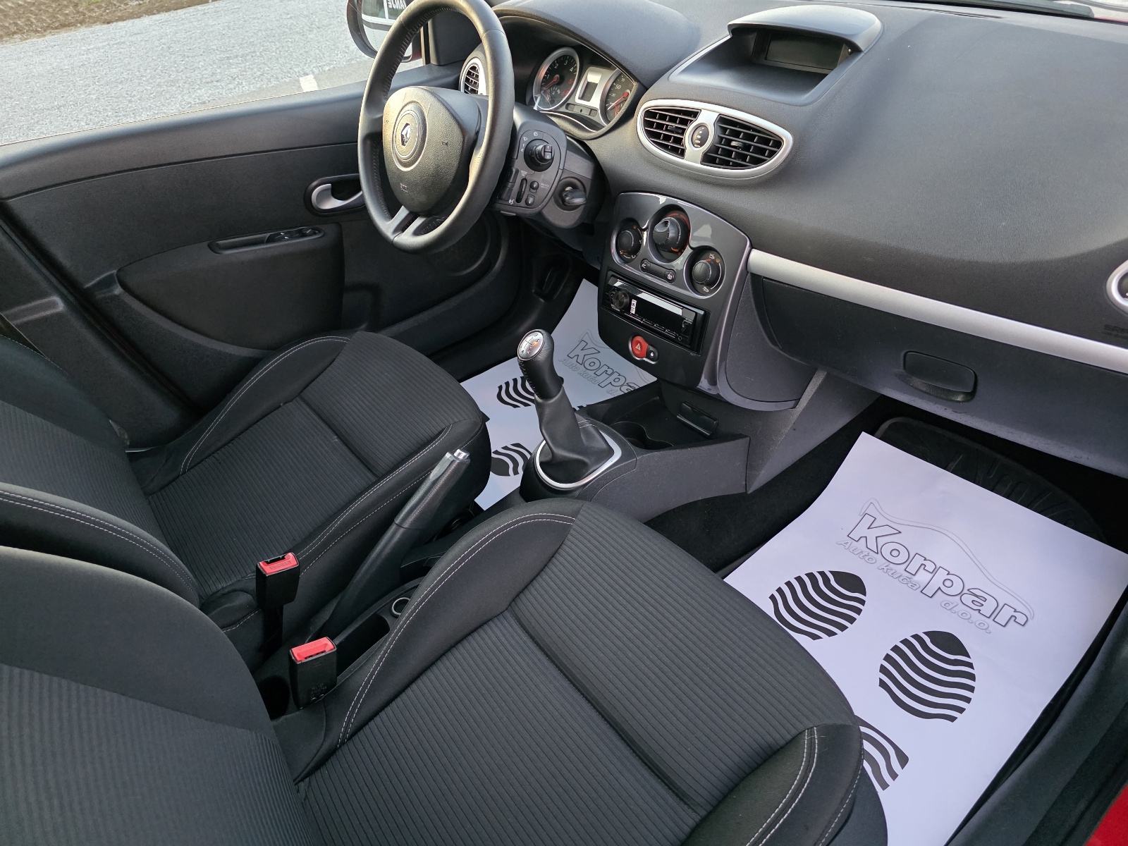 Renault Clio 1,5 dCi,MOGUČI BRZI KREDITI, PLAČANJE KARTICAMA, fotografija 13
