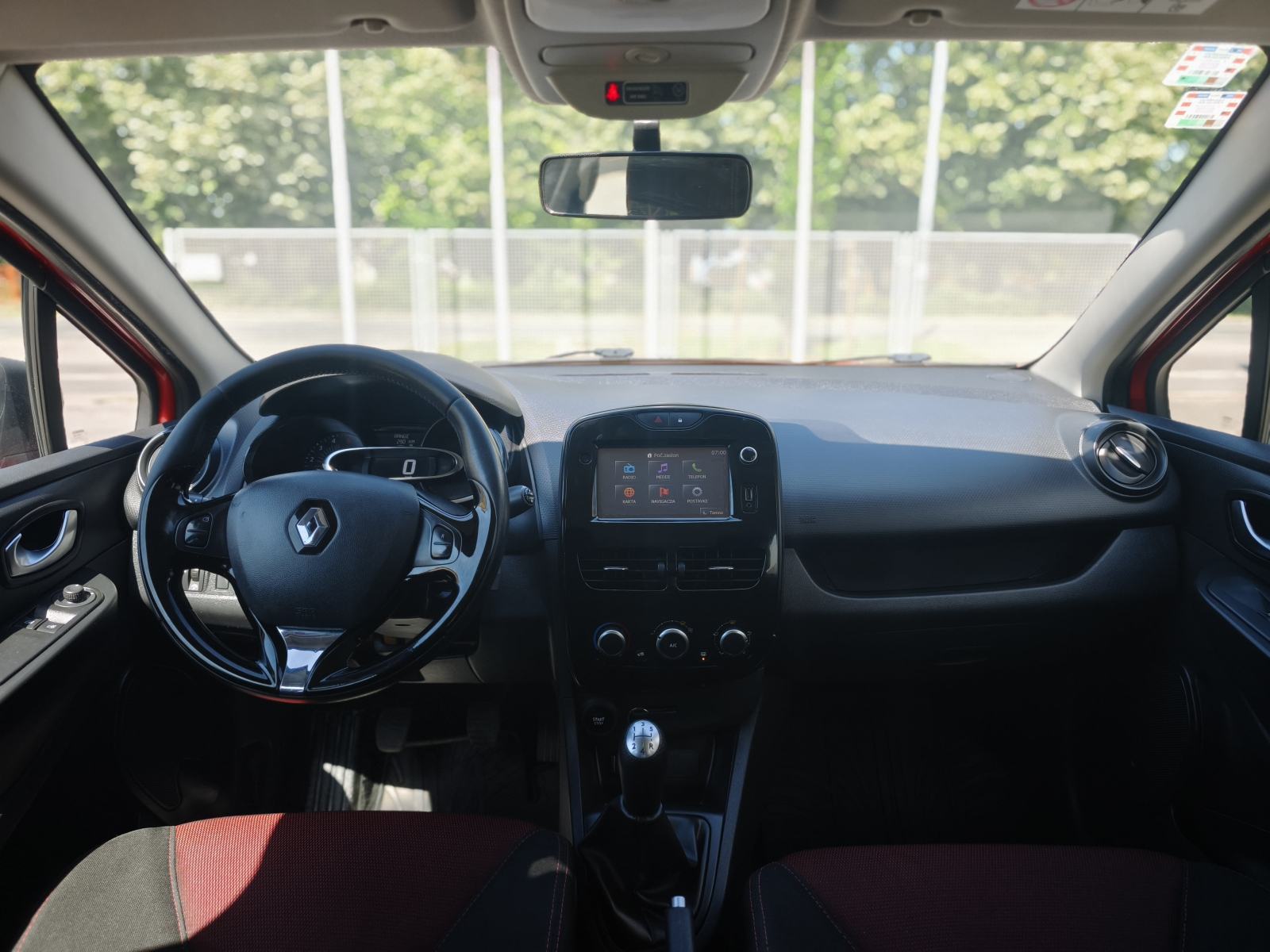 Renault Clio 1.5 Dci NAVI TEMPOMAT LED BLUETOOTH MEDIA EKRAN PUTNI KOM, fotografija 14