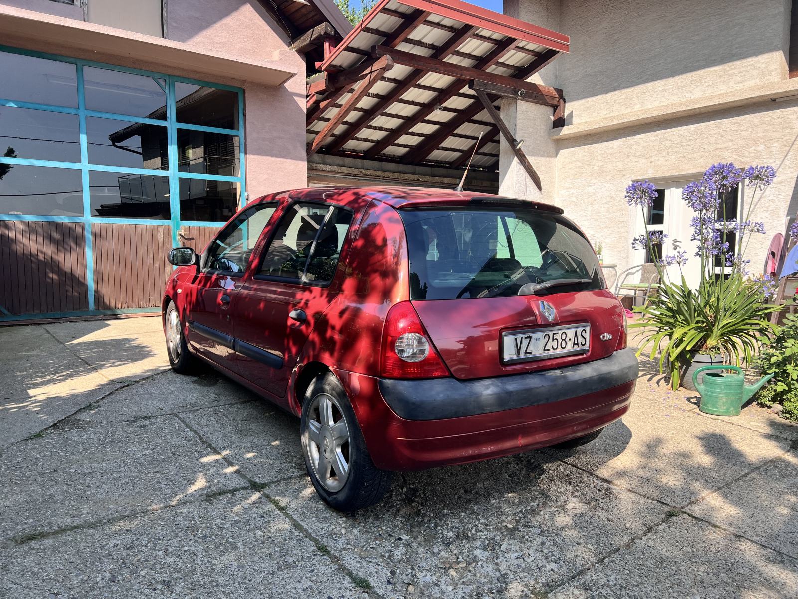Renault Clio 1,5 dCi, reg do 04.2027, klima, 2 seta kotača, fotografija 2