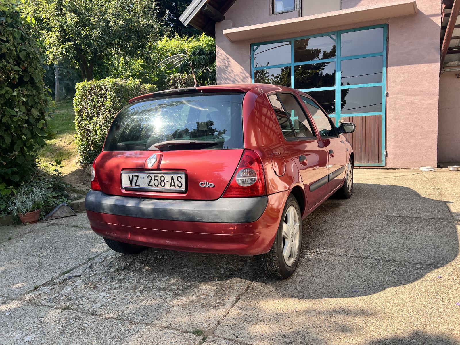 Renault Clio 1,5 dCi, reg do 04.2027, klima, 2 seta kotača, fotografija 6