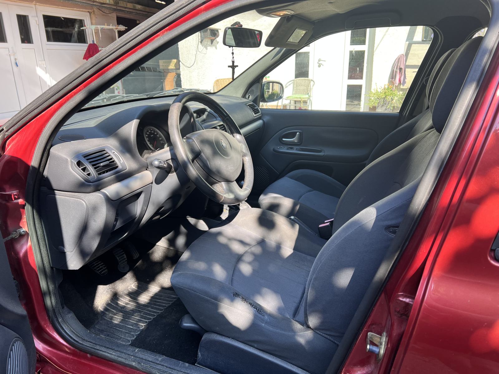 Renault Clio 1,5 dCi, reg do 04.2027, klima, 2 seta kotača, fotografija 7