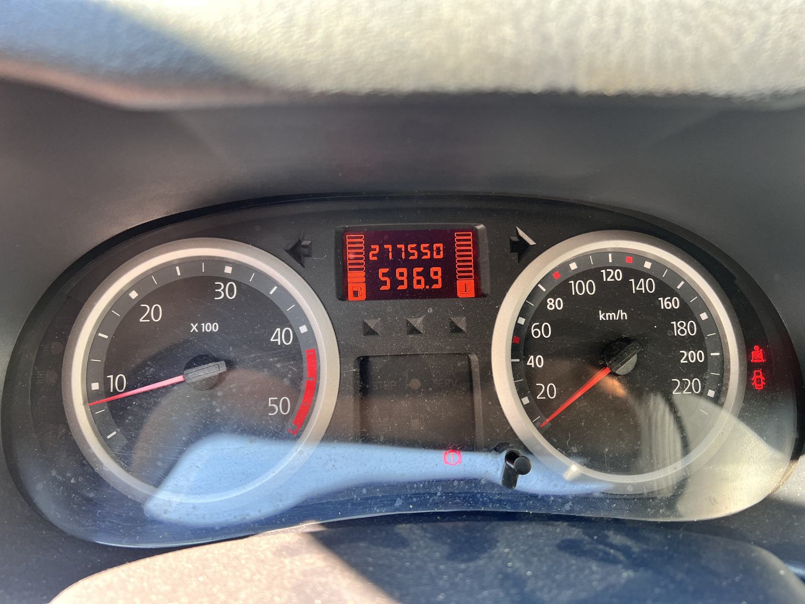 Renault Clio 1,5 dCi, reg do 04.2027, klima, 2 seta kotača, fotografija 10