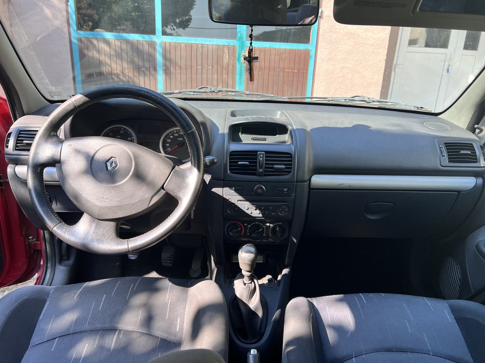 Renault Clio 1,5 dCi, reg do 04.2027, klima, 2 seta kotača, fotografija 9