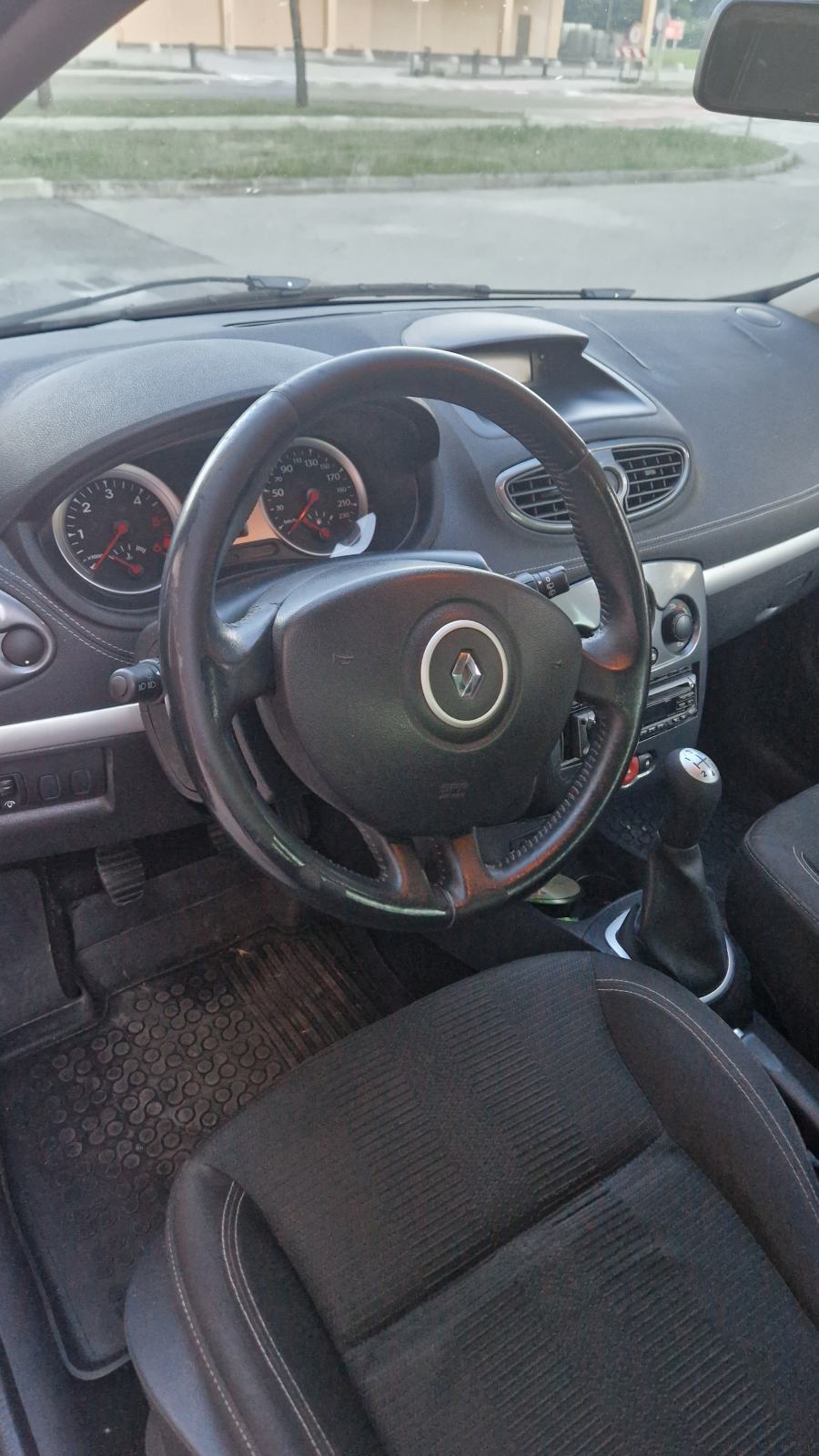 Renault Clio 1,5 DCI 20 Godina CLIA Model KLIMA, fotografija 7