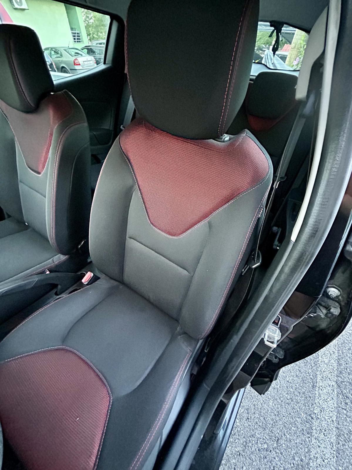 Renault Clio 1,5 dCi, klima, tempomat, zimske gume, fotografija 8