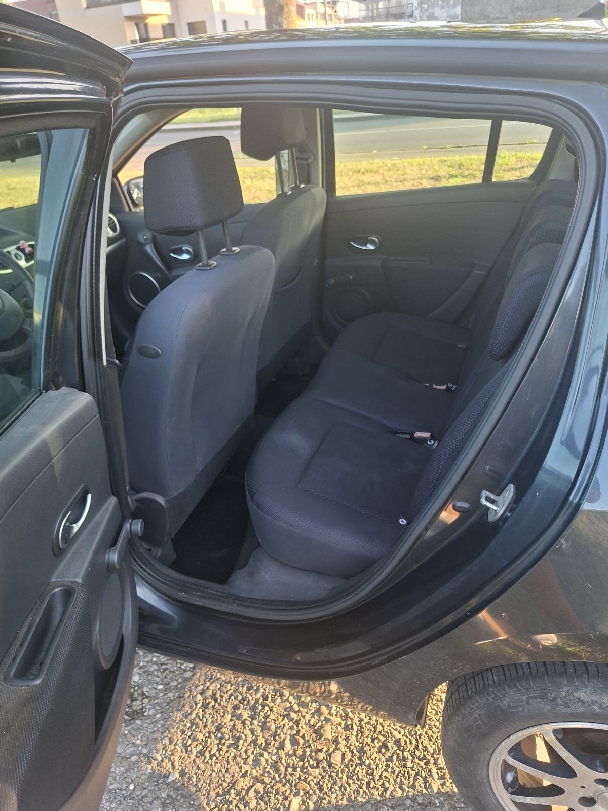 Renault Clio 1,5 dCi, fotografija 1