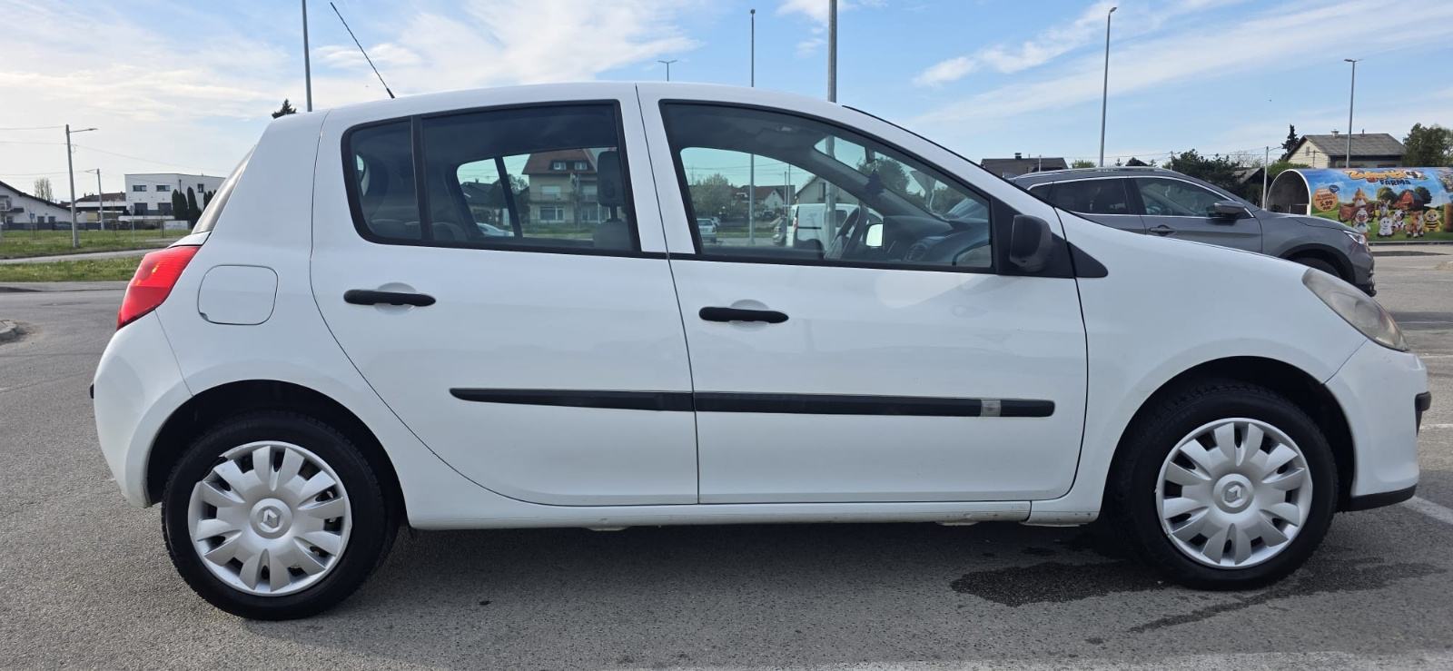 Renault Clio 1,5 dCi Top stanje . Reg 08/26, fotografija 6