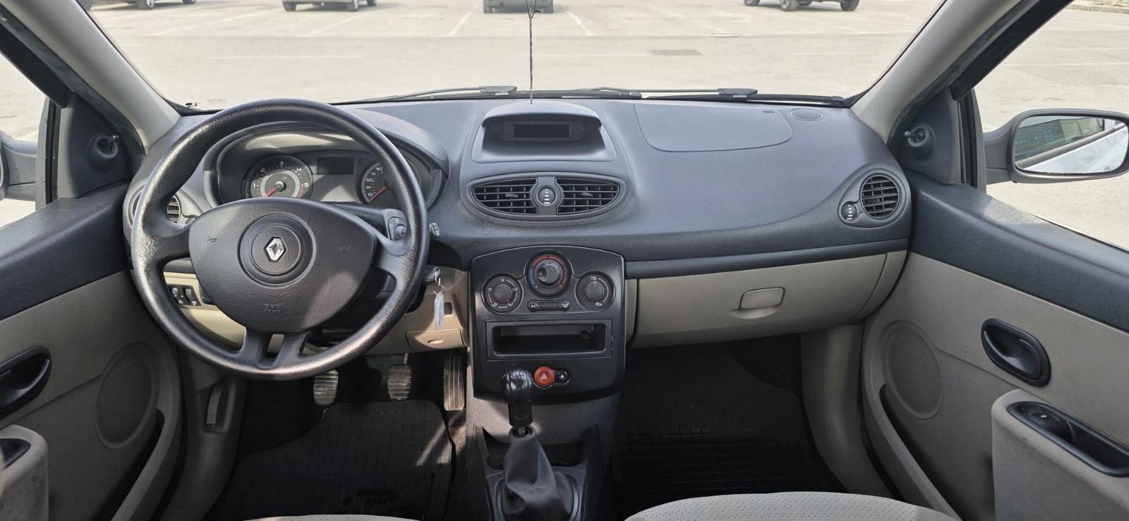 Renault Clio 1,5 dCi Top stanje . Reg 08/26, fotografija 15