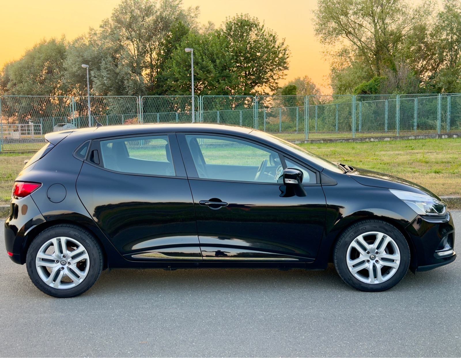 Renault Clio 1.5 dCi | Veliki servis | ALU | NAVI | Besprijekoran!, fotografija 5