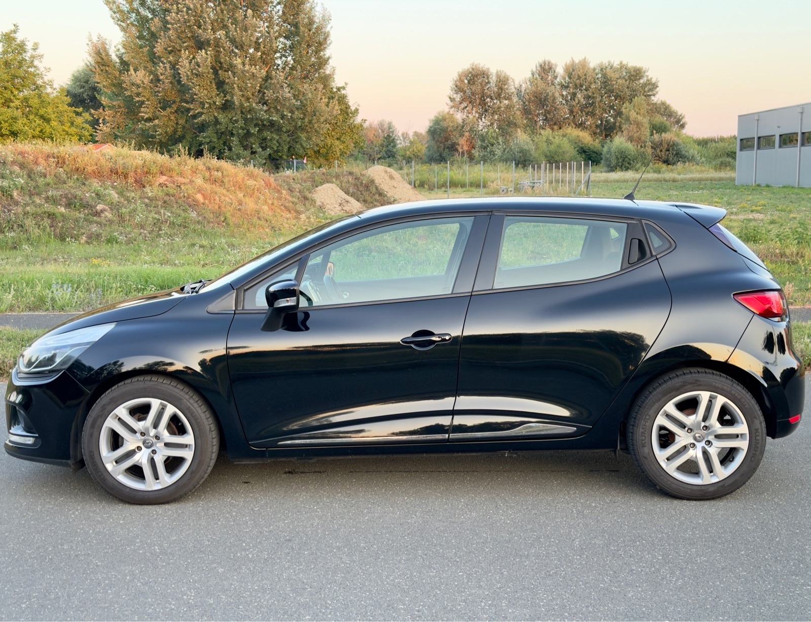Renault Clio 1.5 dCi | Veliki servis | ALU | NAVI | Besprijekoran!, fotografija 6