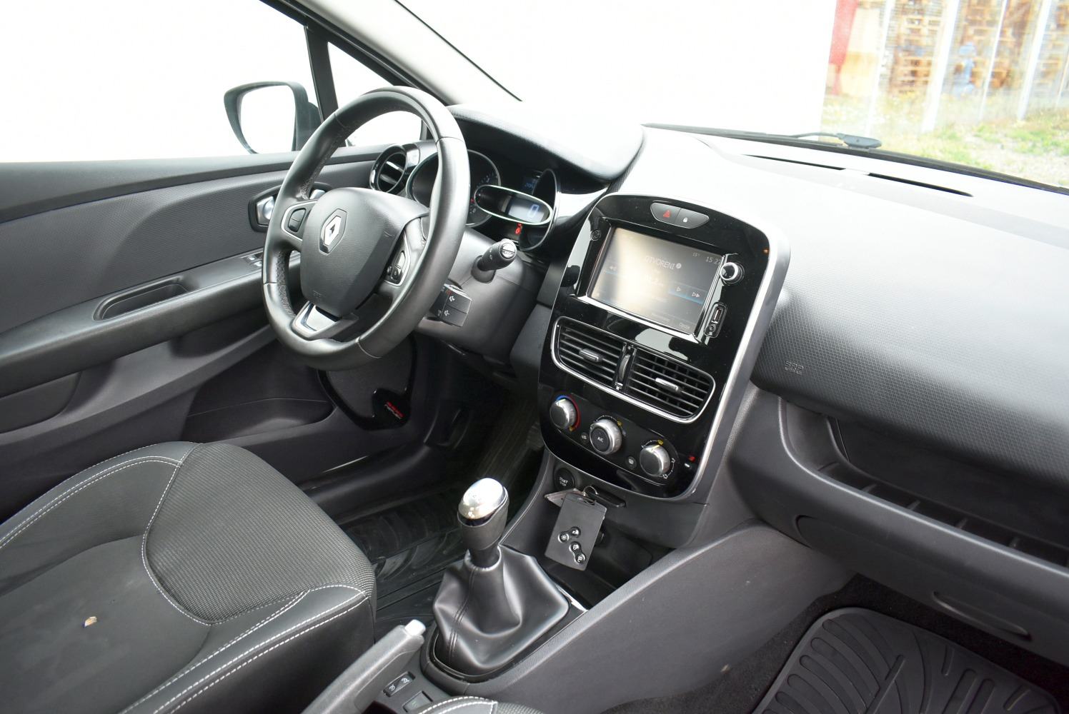 Renault Clio 1.5 DCi Zen *HR* SERVISNA,1.VLASNIK,VELIKI SERVIS*, fotografija 8