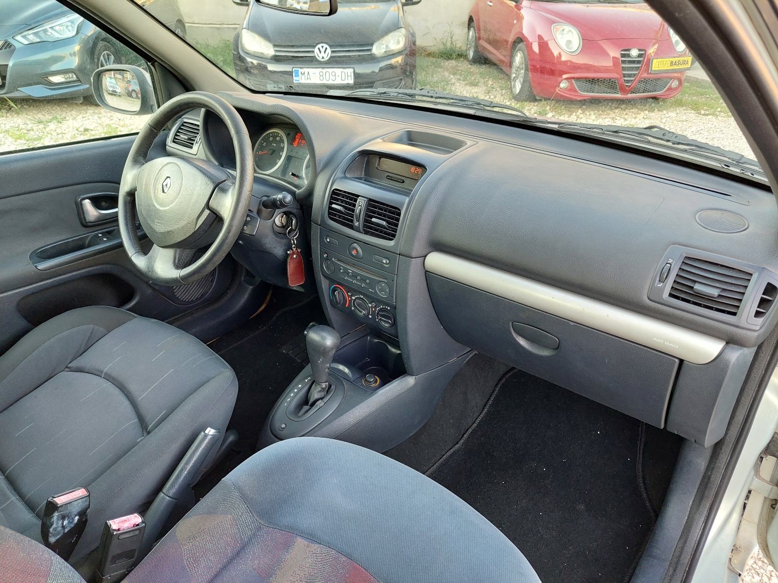 Renault Clio 1,6 16V* AUTOMATIK *, fotografija 12