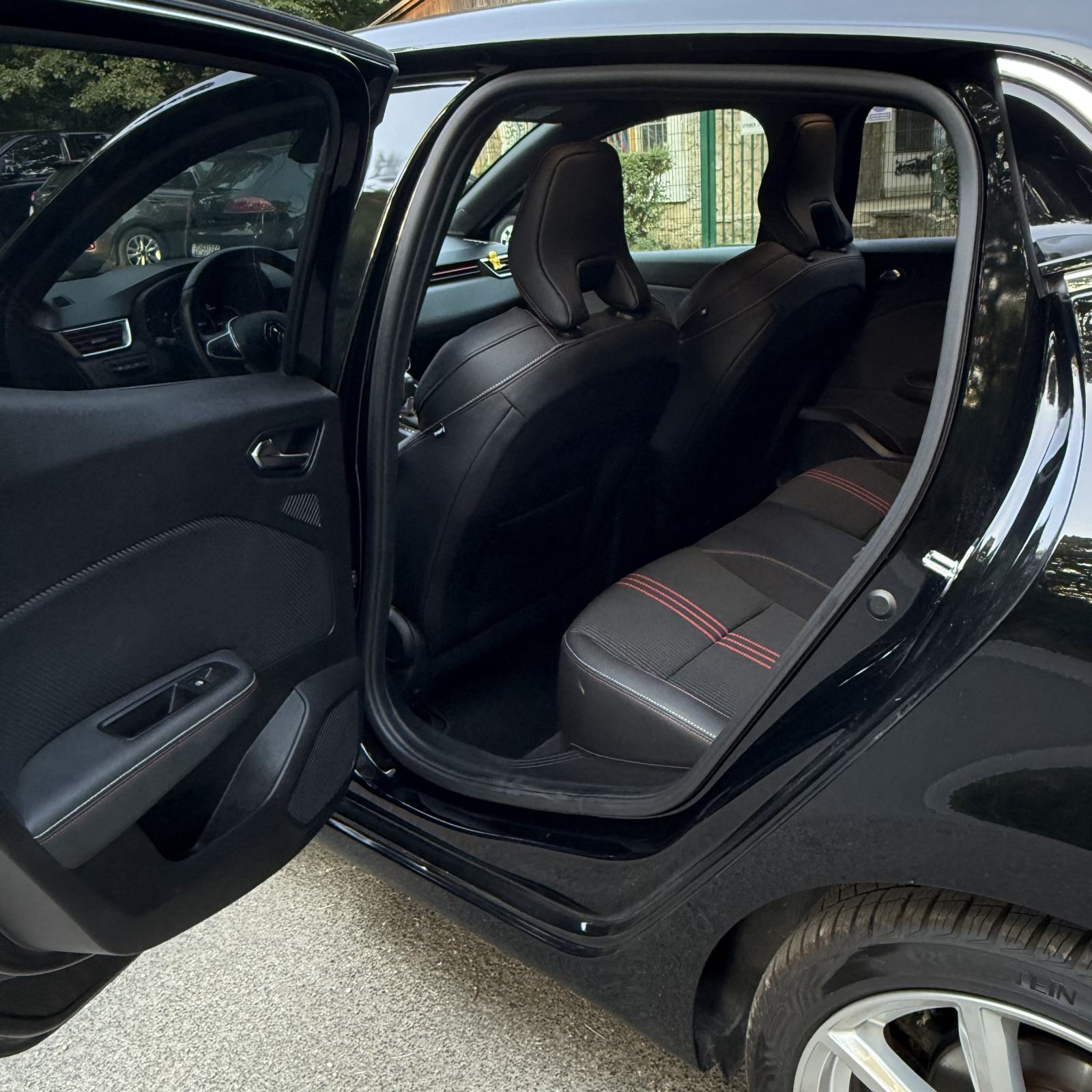 Renault Clio 1.6 RS Line E-Tech, fotografija 11