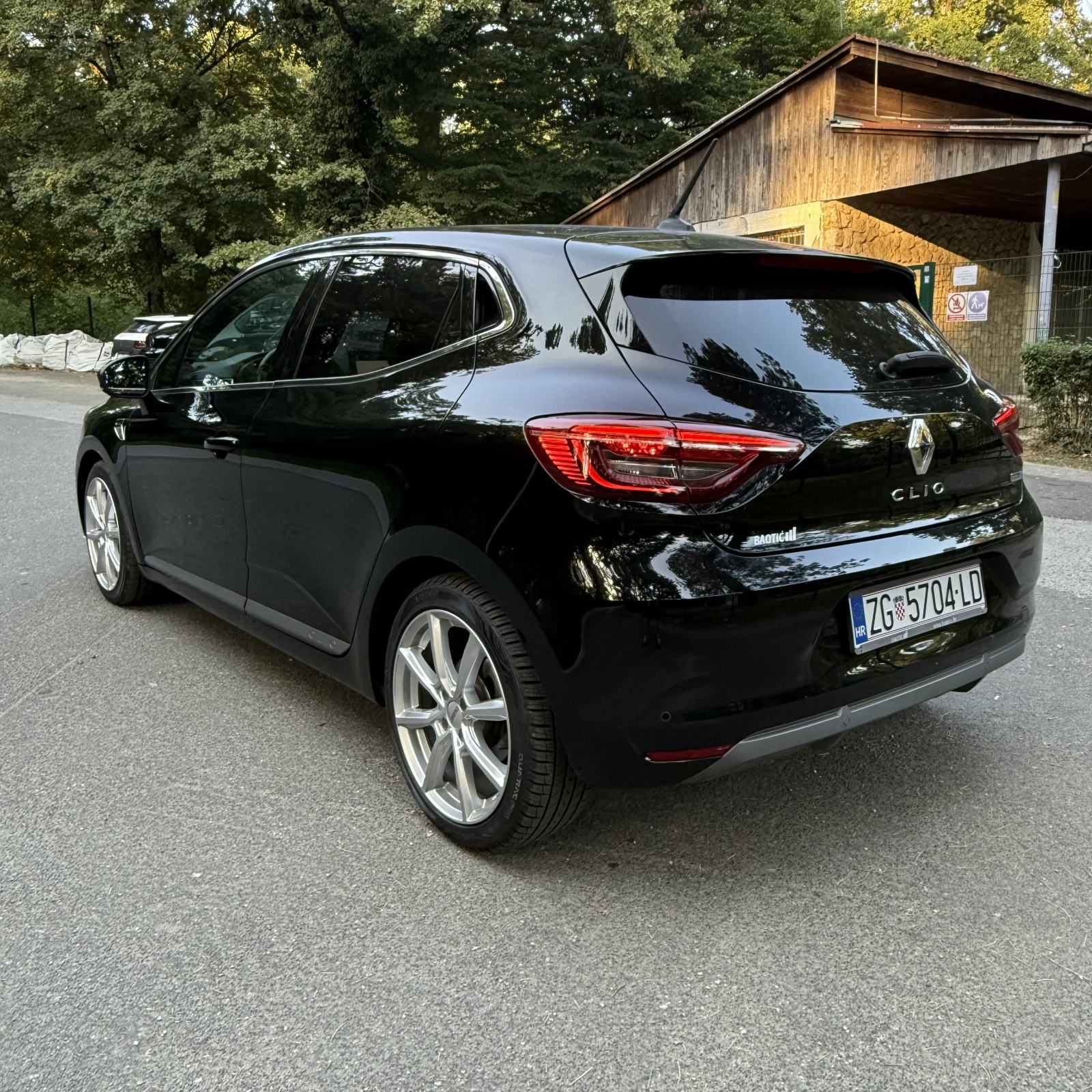 Renault Clio 1.6 RS Line E-Tech, fotografija 6
