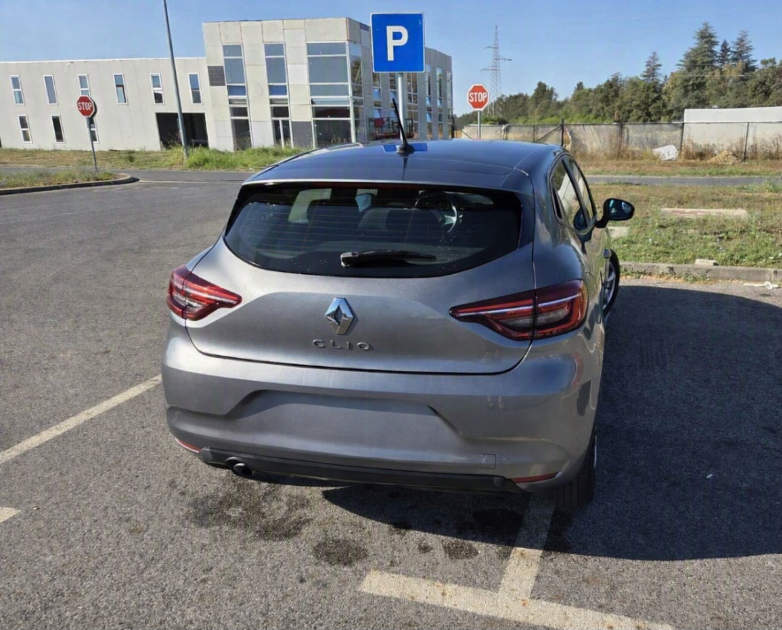 Renault Clio 100 TCe Equilibre, fotografija 3