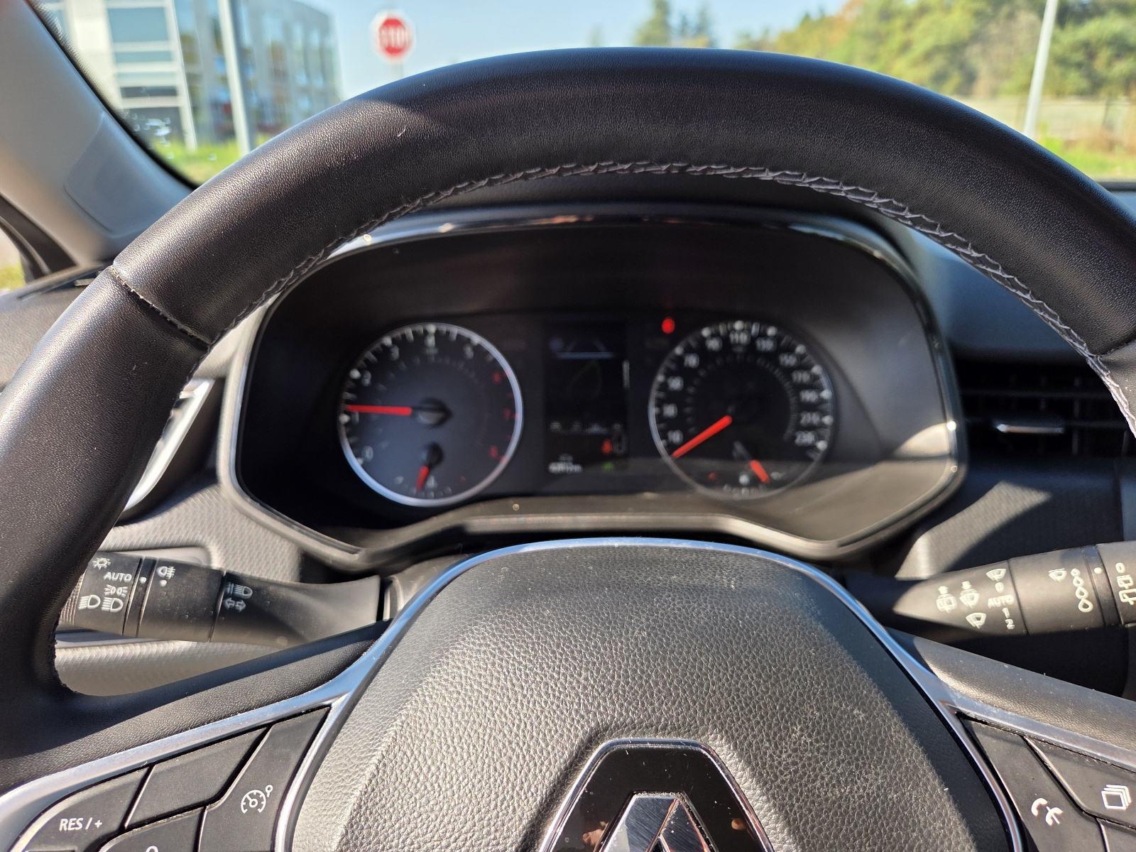 Renault Clio 100 TCe Equilibre, fotografija 6