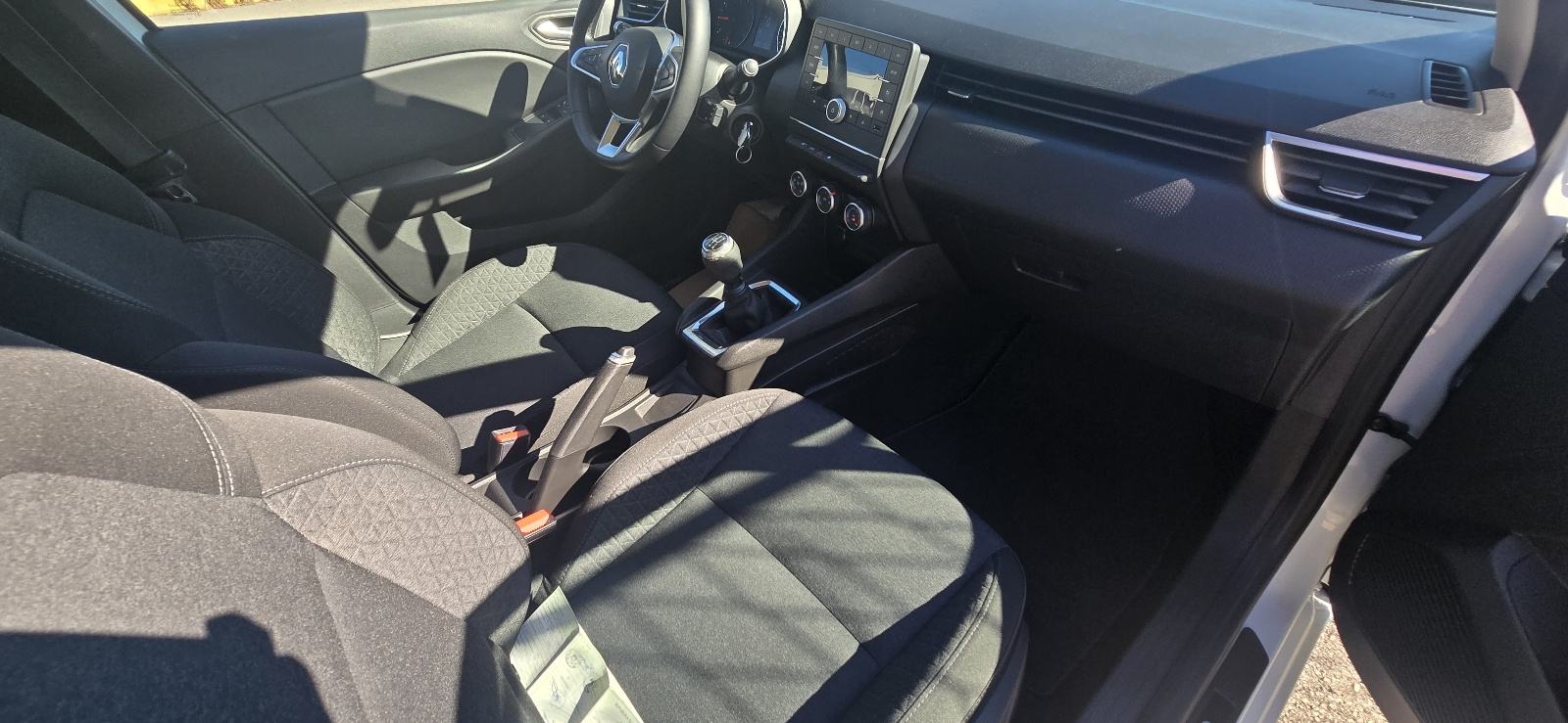 Renault Clio 5; TCe 100, 2019.g, 128tkm, 1.0 benz,, fotografija 13