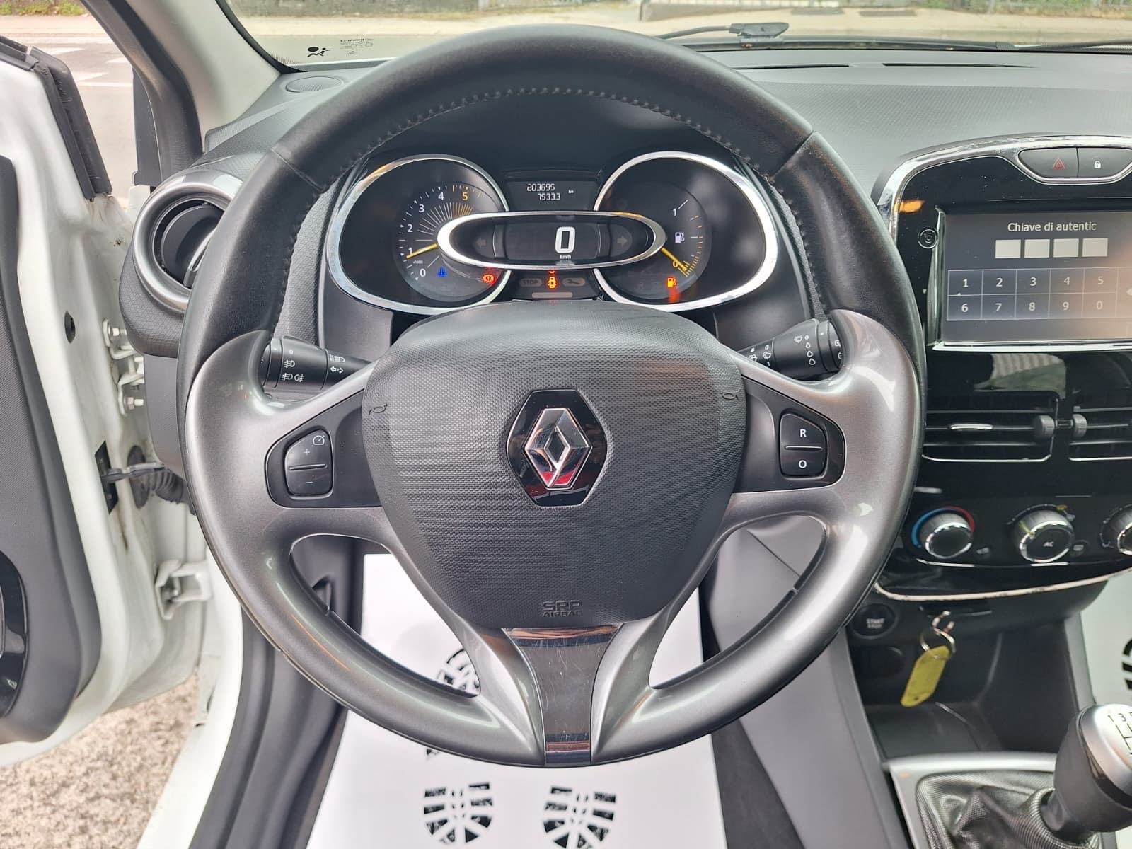 Renault Clio dCi 75 NAVIGACIJA / u sustavu pdv, fotografija 19