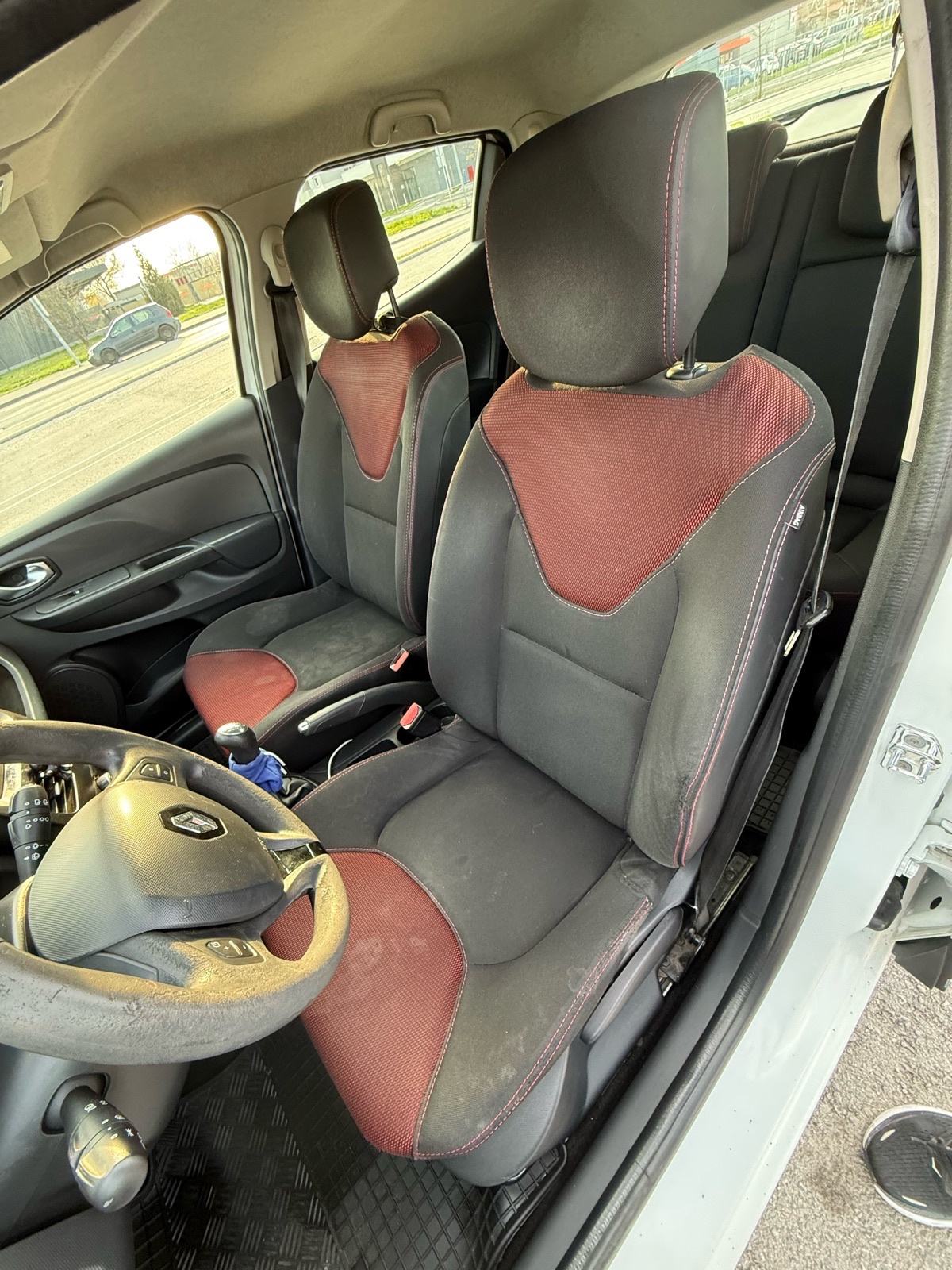 Renault Clio dCi 75 Reg. 06/27, fotografija 10