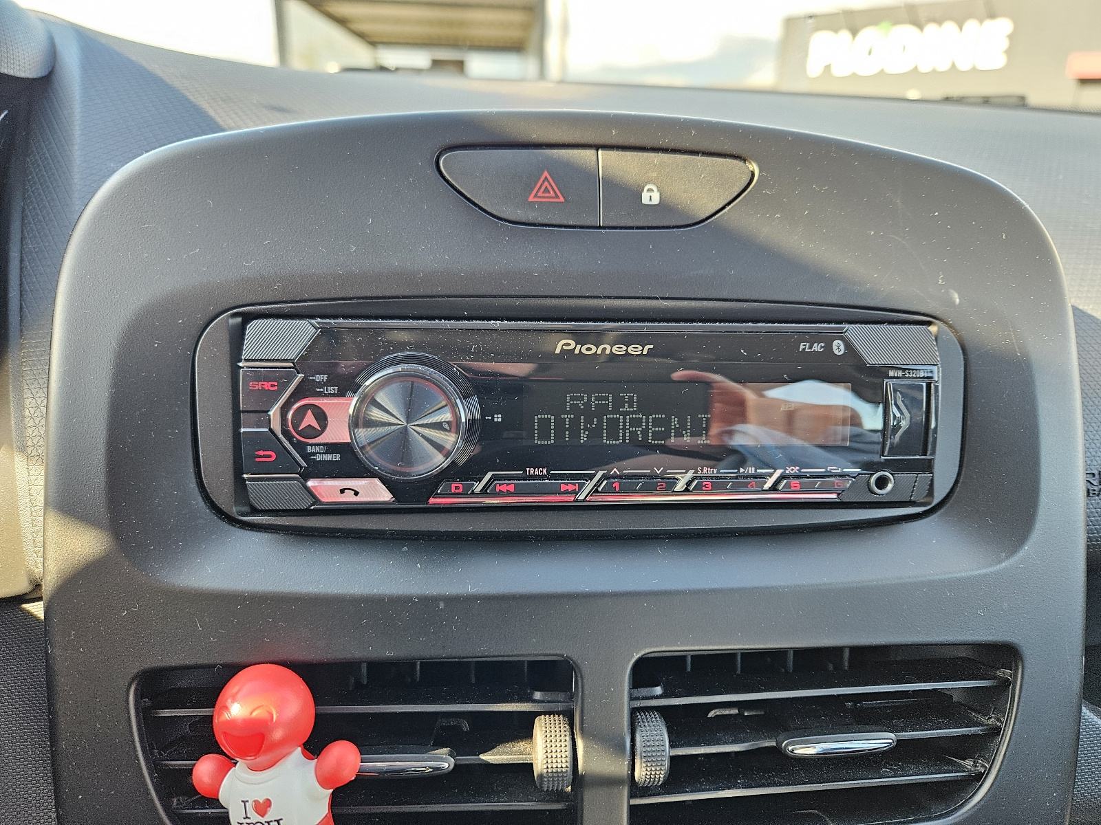 Renault Clio dCi 75, fotografija 14