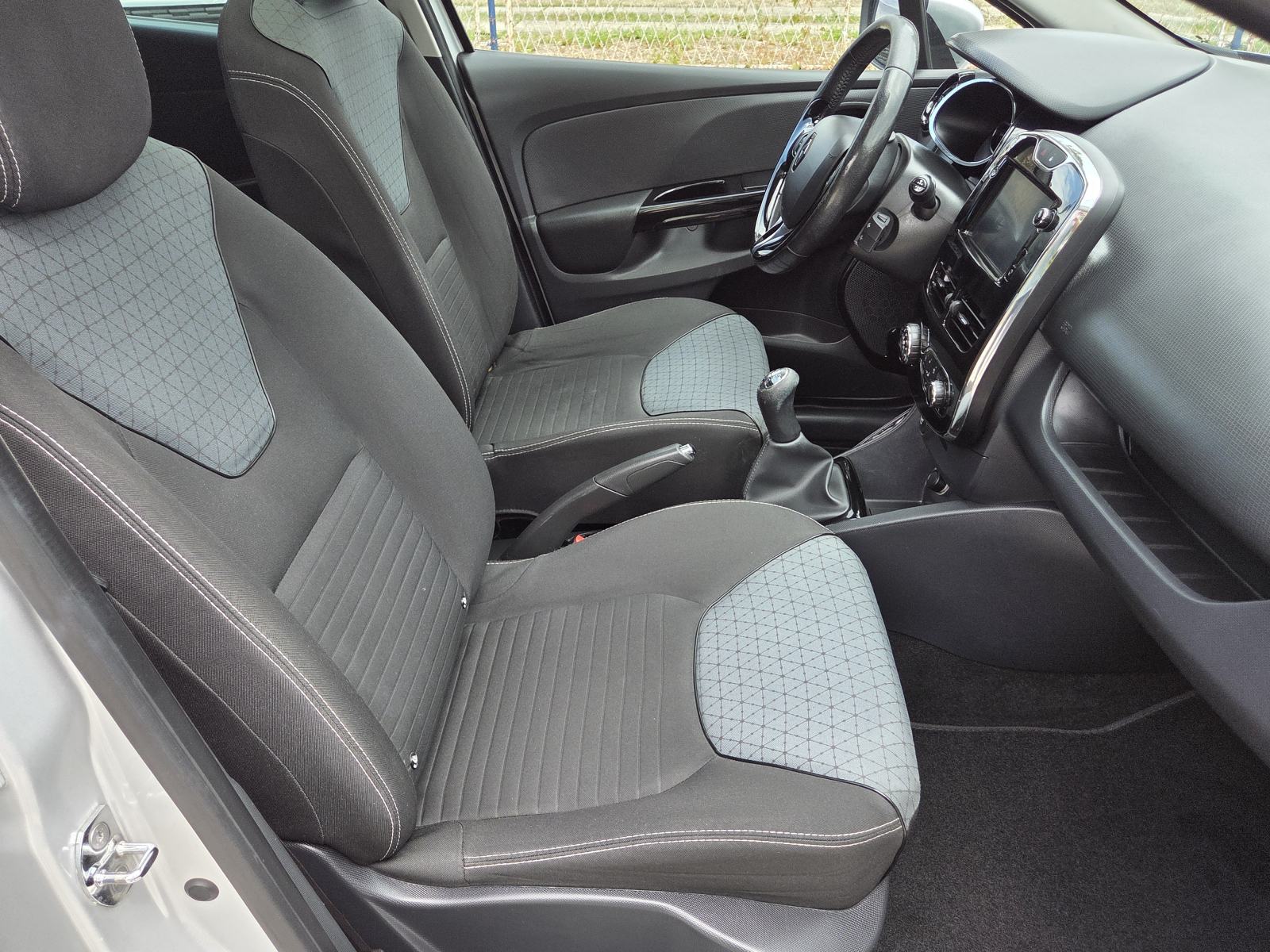 Renault Clio dCi 90 2013g.-Reg.6/27-NAVI-PANORAMA-AUT.KLIMA-ODLIČAN, fotografija 16